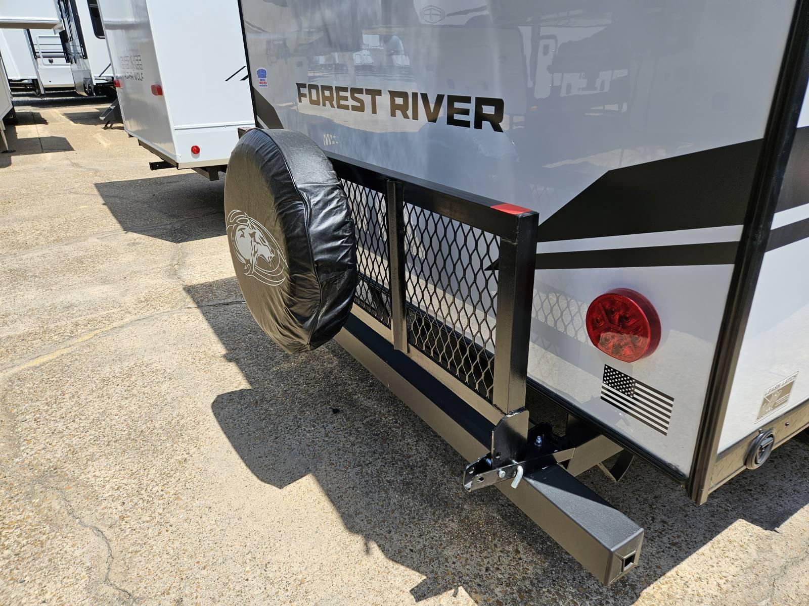 2026 Forest River 2026 Forest River Cherokee Grey Wolf Black Label - thumbnail 28