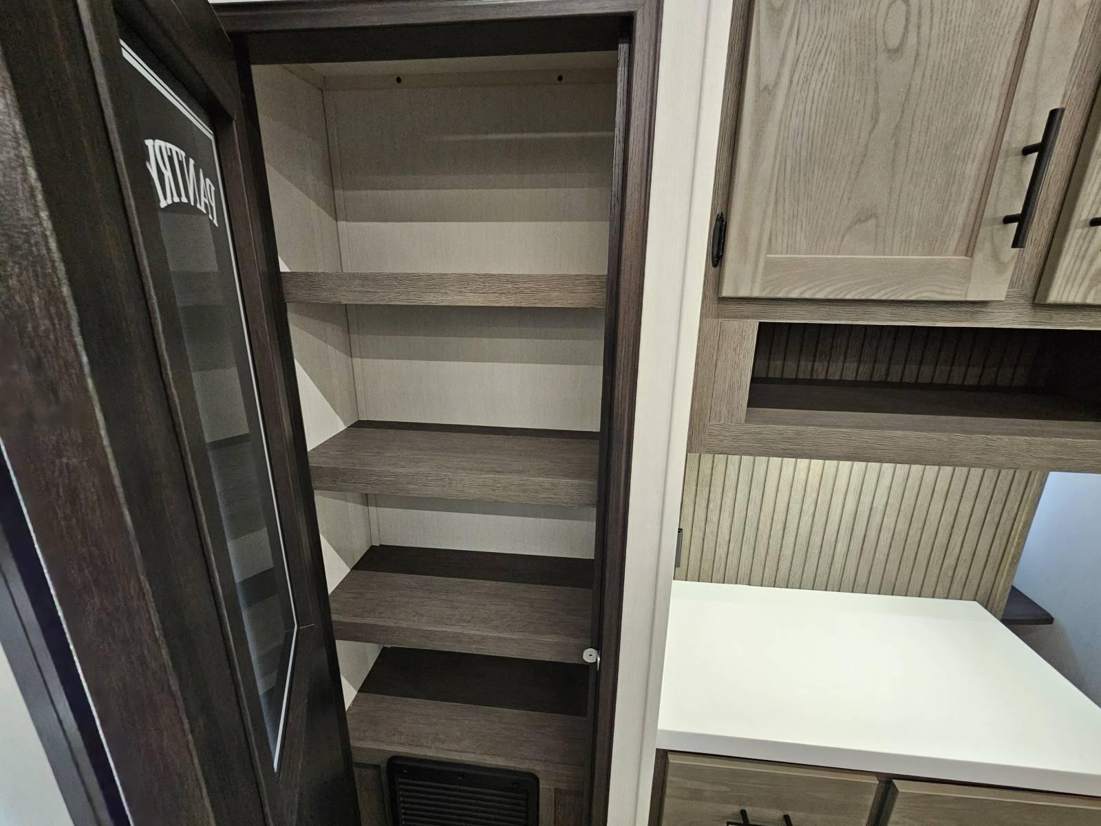 2026 Forest River 2026 Forest River Cherokee Arctic Wolf Suite - thumbnail 13