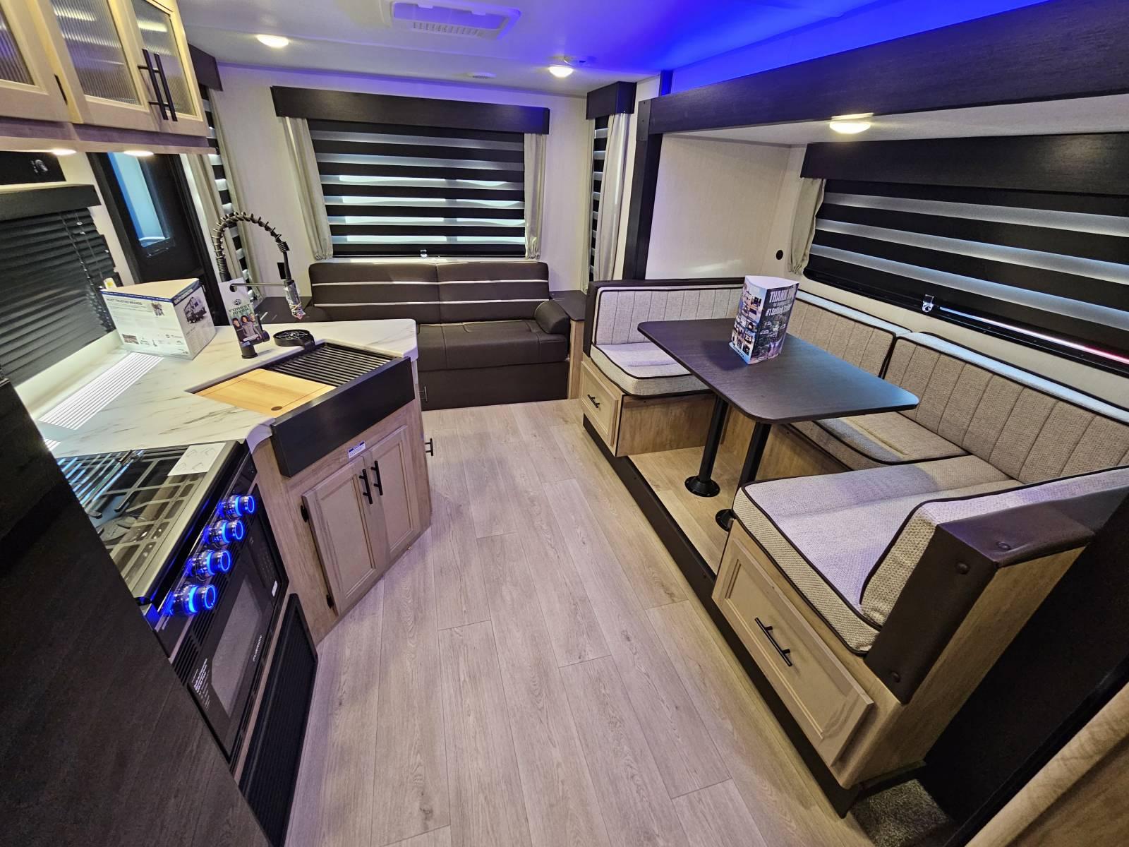 2026 Forest River 2026 Forest River Cherokee Grey Wolf - thumbnail 5