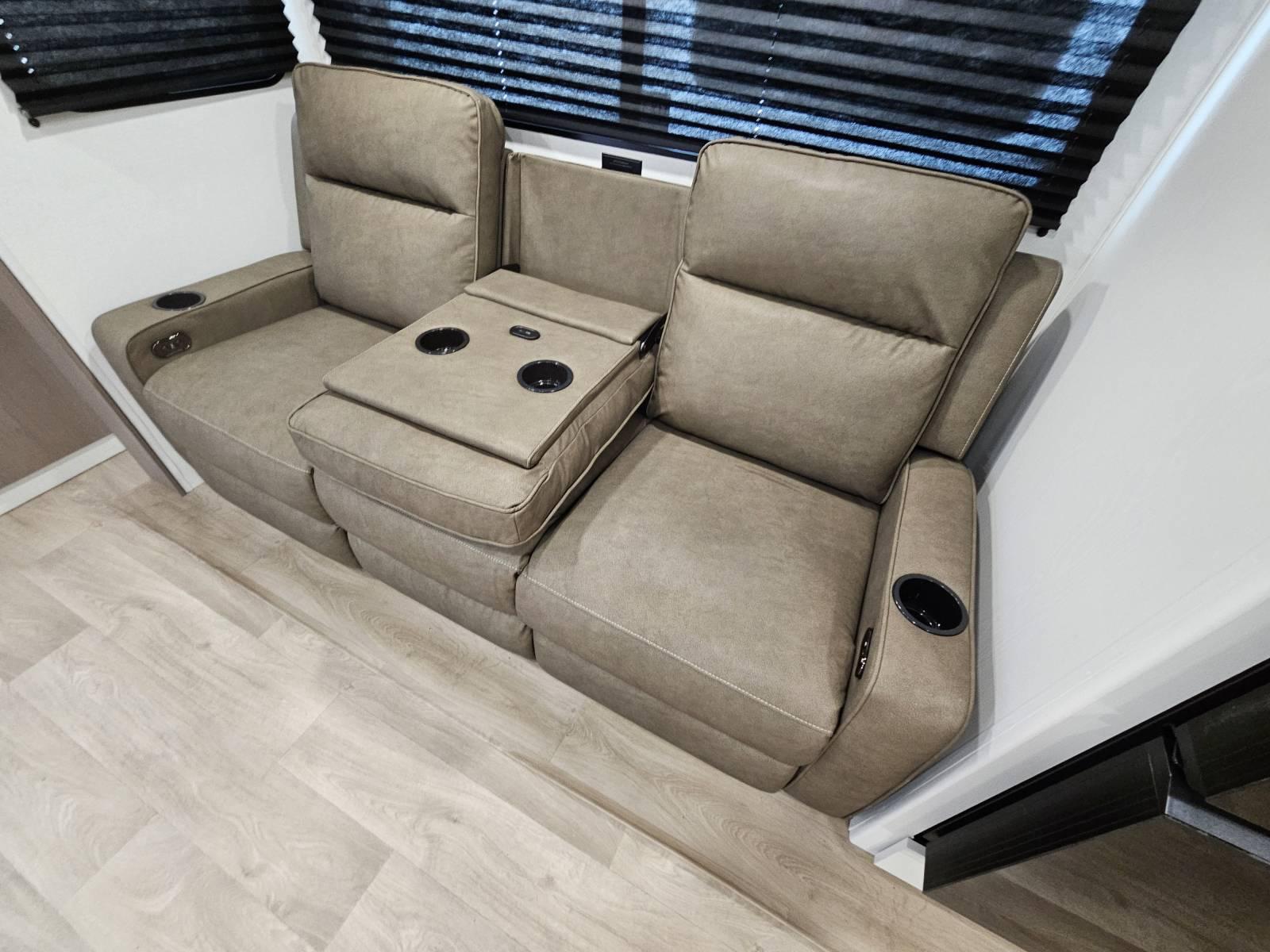 2026 Grand Design 2026 Grand Design Transcend Xplor - thumbnail 7