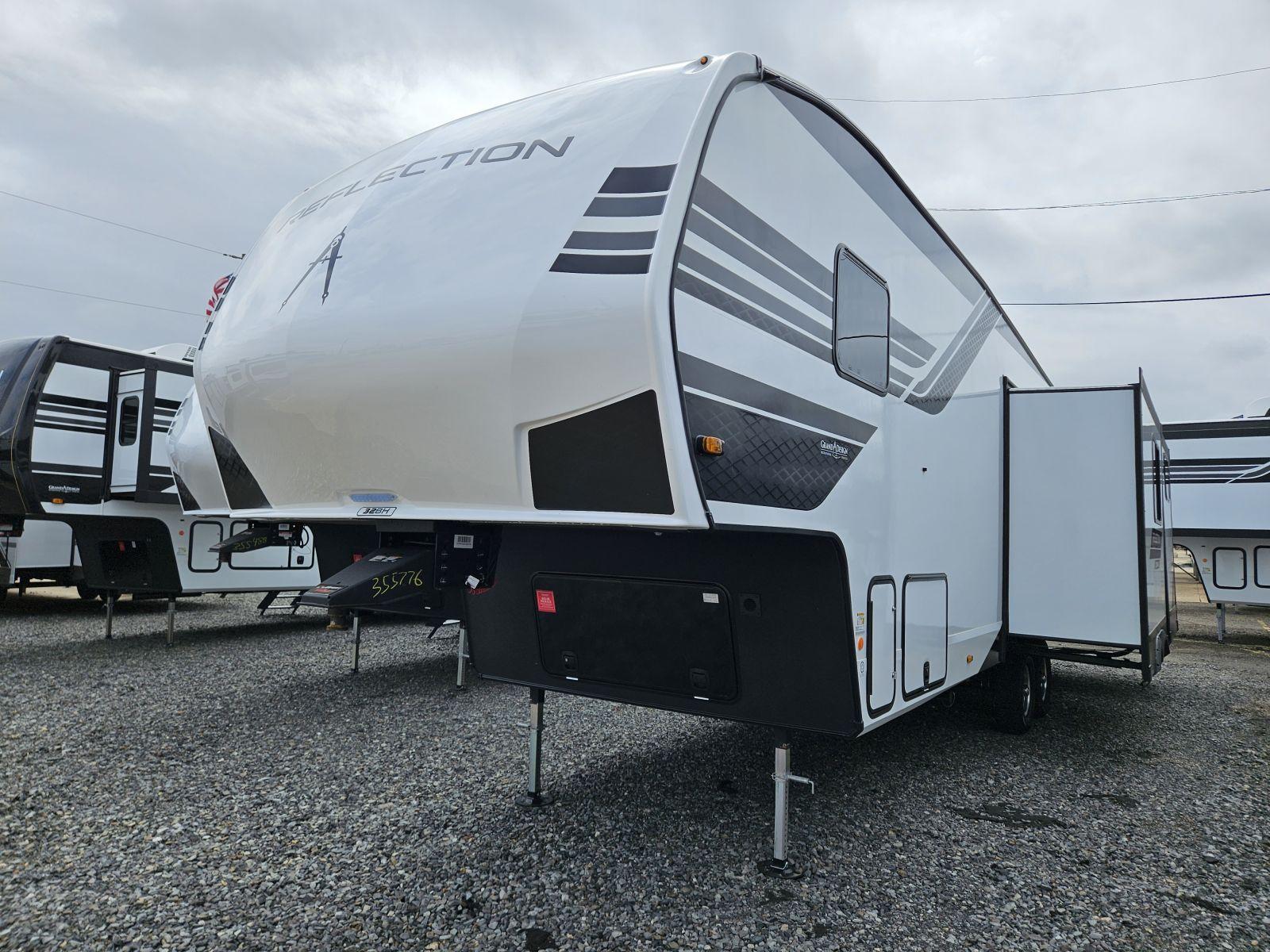 2026 Grand Design 2026 Grand Design Reflection 100 Series - thumbnail 3