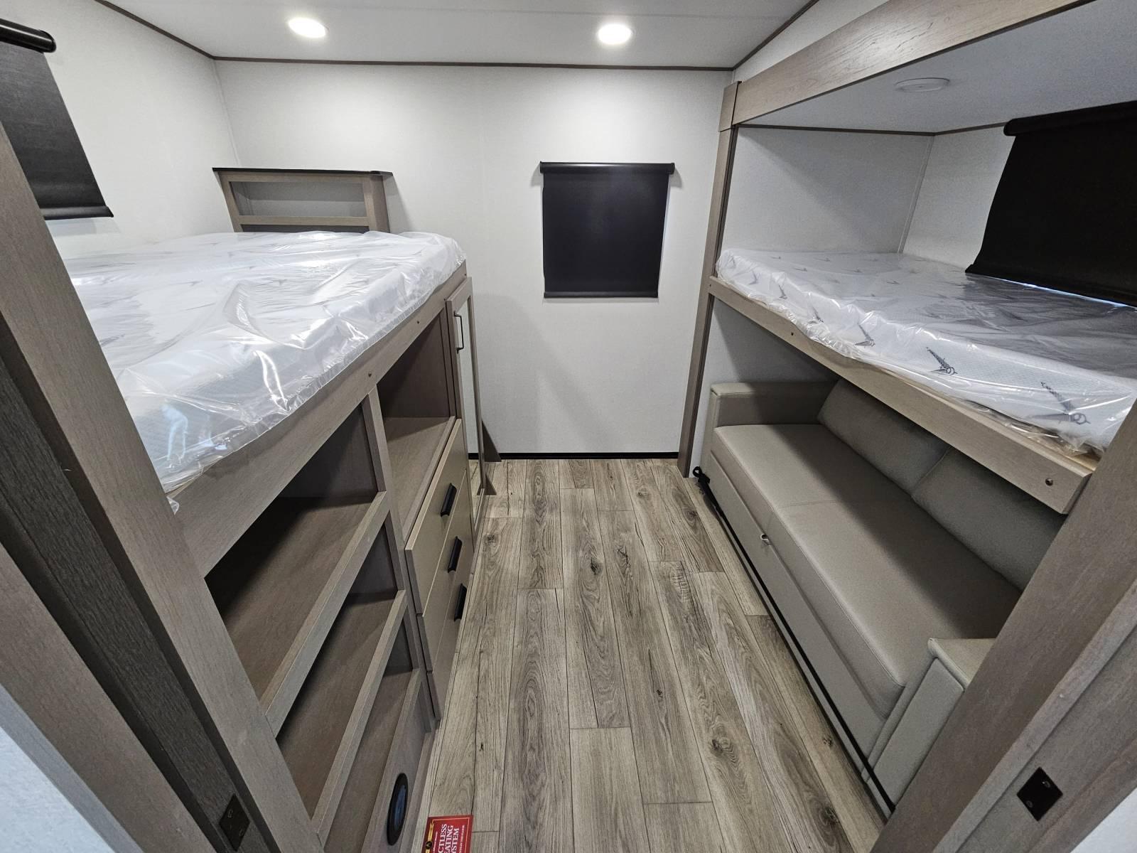 2026 Grand Design 2026 Grand Design Reflection 100 Series - thumbnail 23