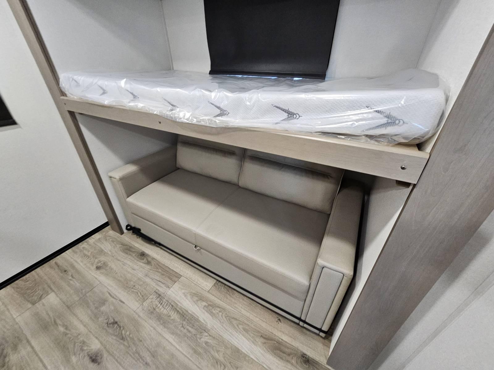 2026 Grand Design 2026 Grand Design Reflection 100 Series - thumbnail 24