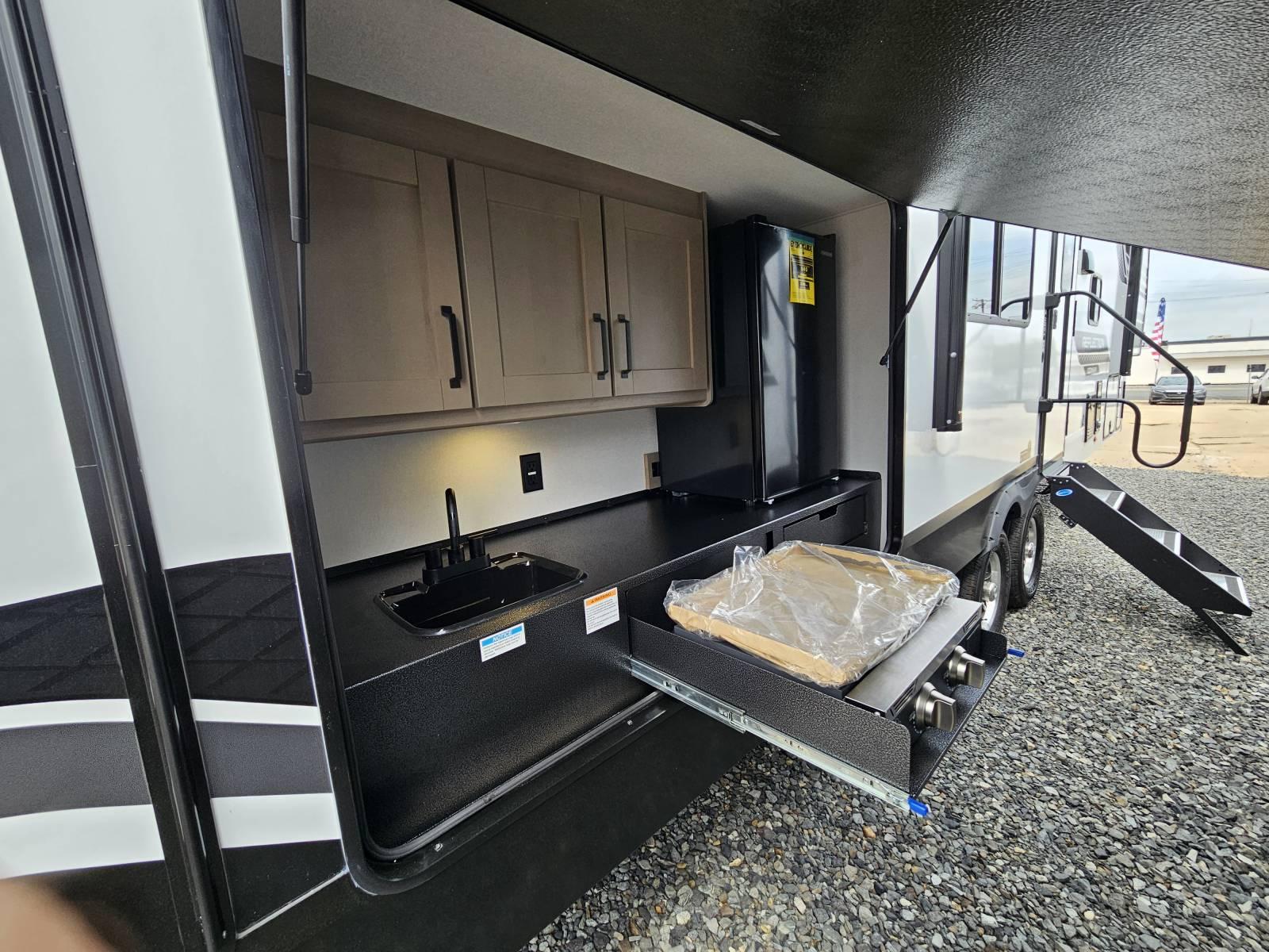 2026 Grand Design 2026 Grand Design Reflection 100 Series - thumbnail 30