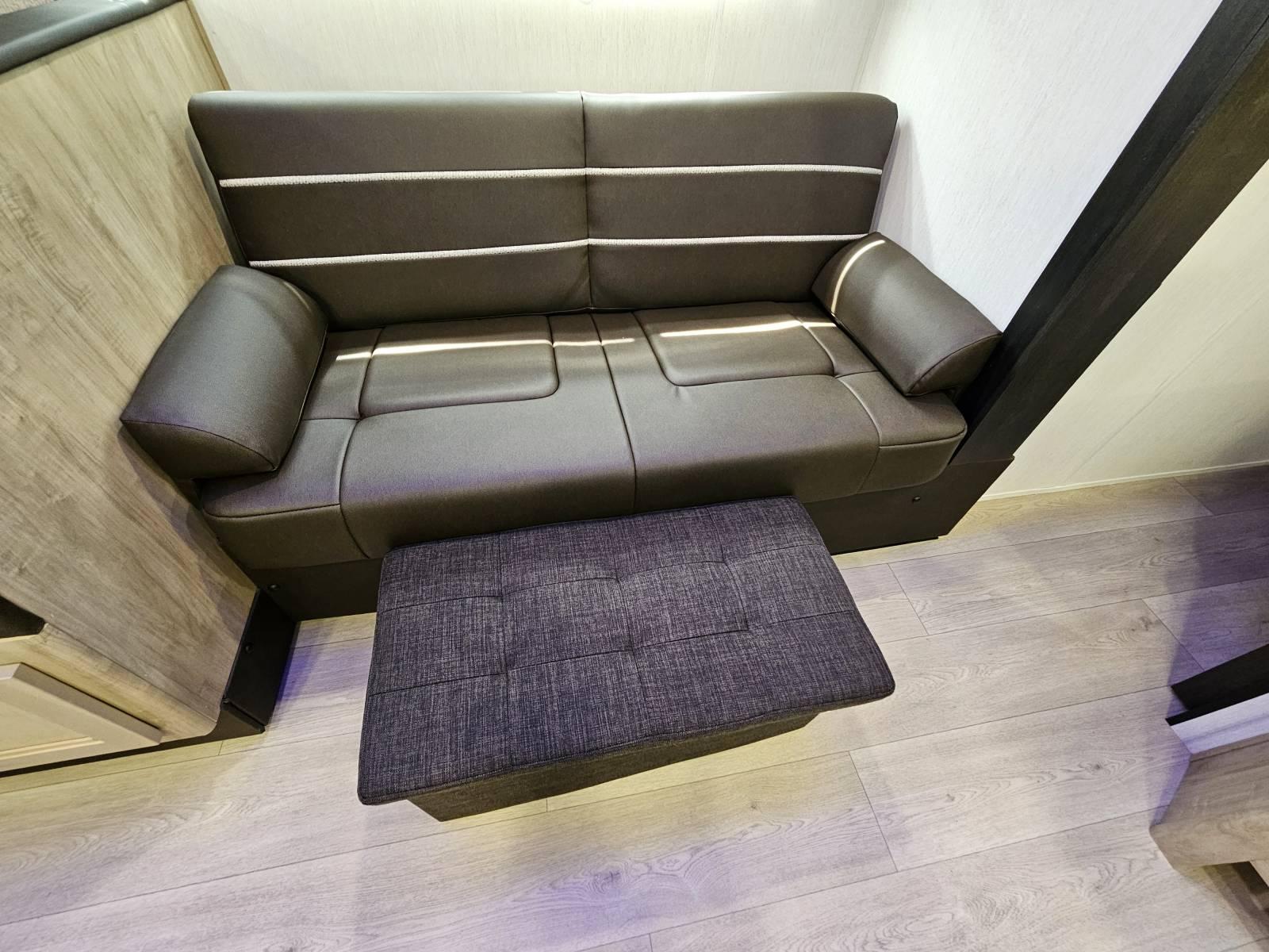 2026 Forest River 2026 Forest River Cherokee Grey Wolf - thumbnail 6