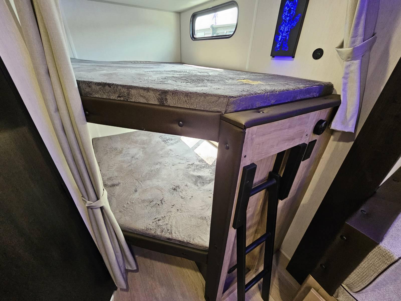 2026 Forest River 2026 Forest River Cherokee Grey Wolf - thumbnail 15