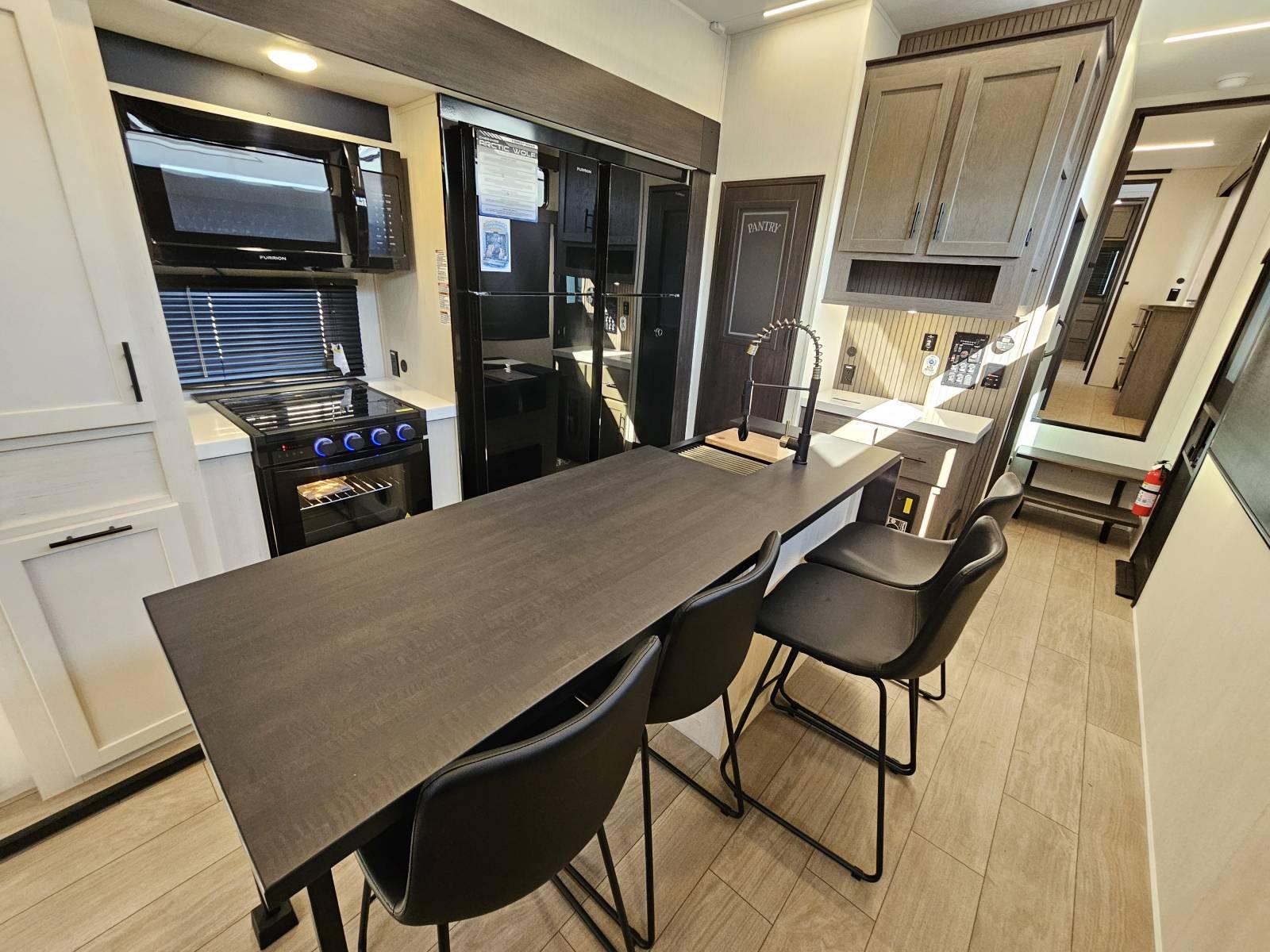 2026 Forest River 2026 Forest River Cherokee Arctic Wolf - thumbnail 10