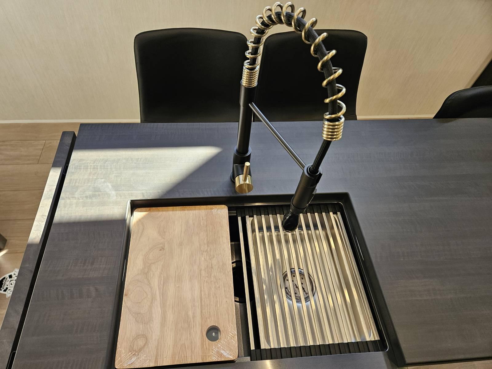 2026 Forest River 2026 Forest River Cherokee Arctic Wolf - thumbnail 12