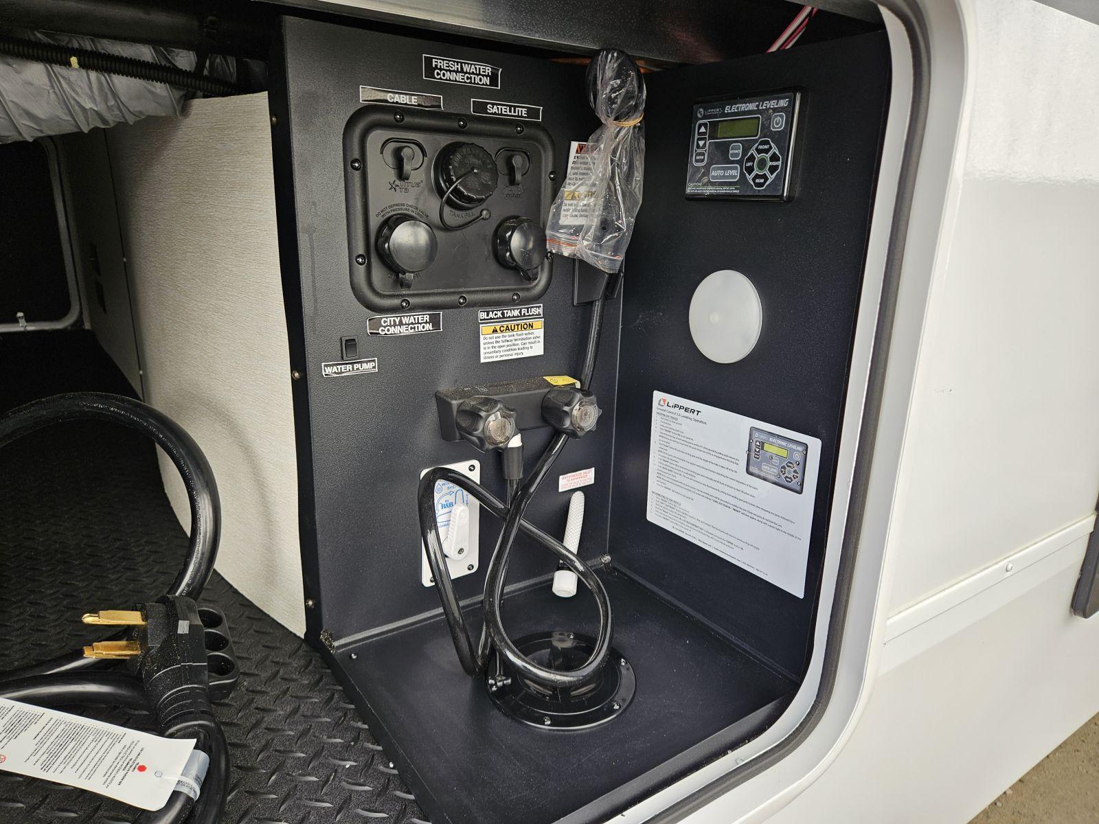 2026 Forest River 2026 Forest River Cherokee Arctic Wolf - thumbnail 39