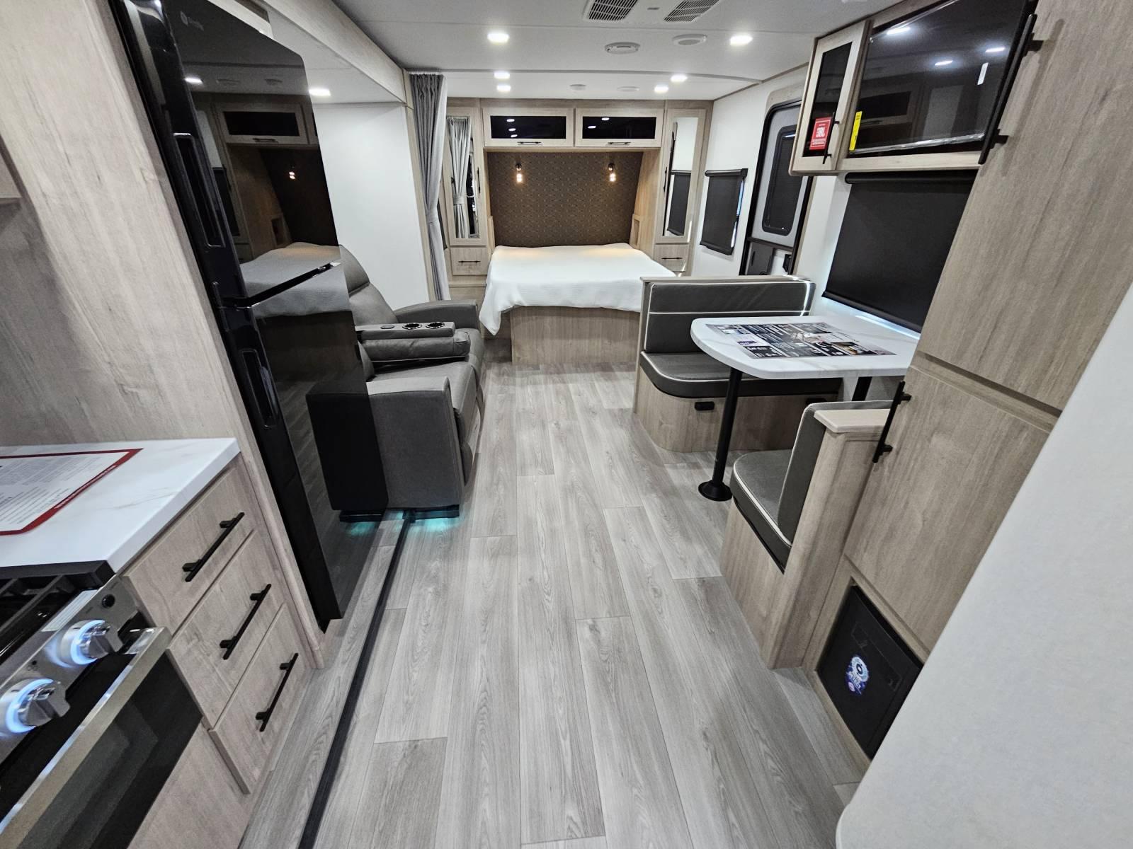 2026 Grand Design 2026 Grand Design Imagine XLS - thumbnail 5