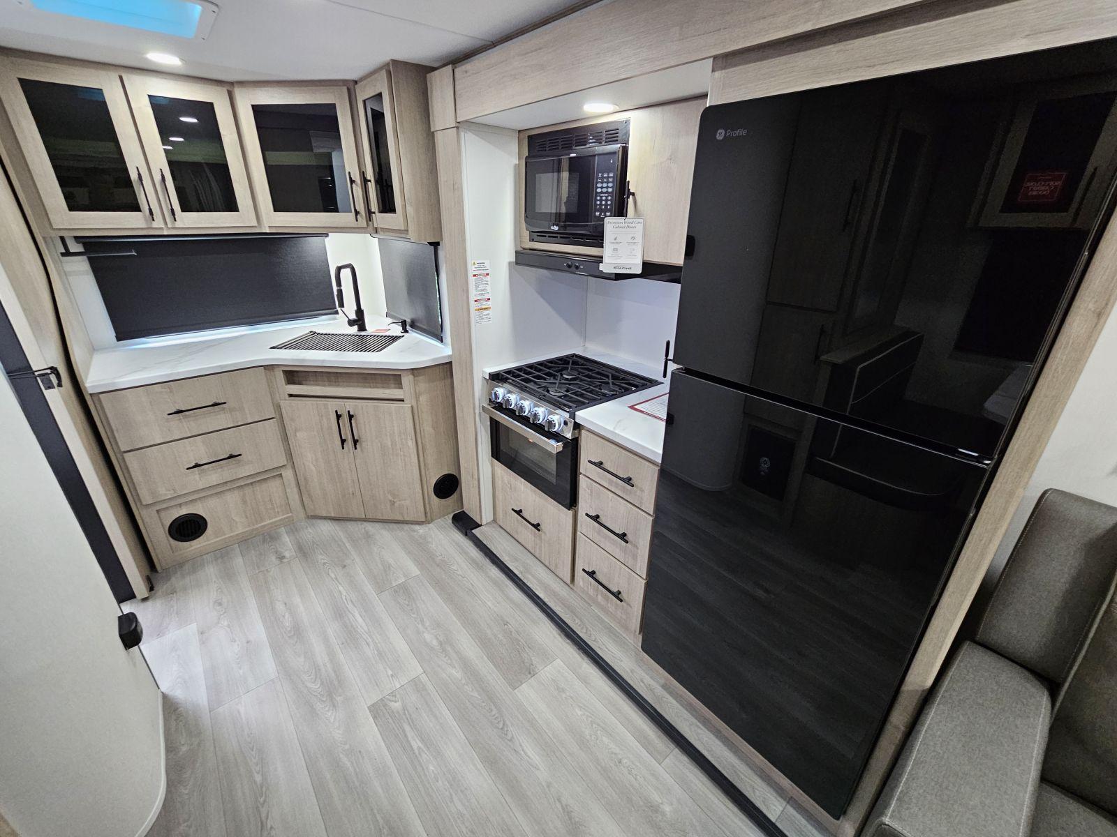 2026 Grand Design 2026 Grand Design Imagine XLS - thumbnail 9