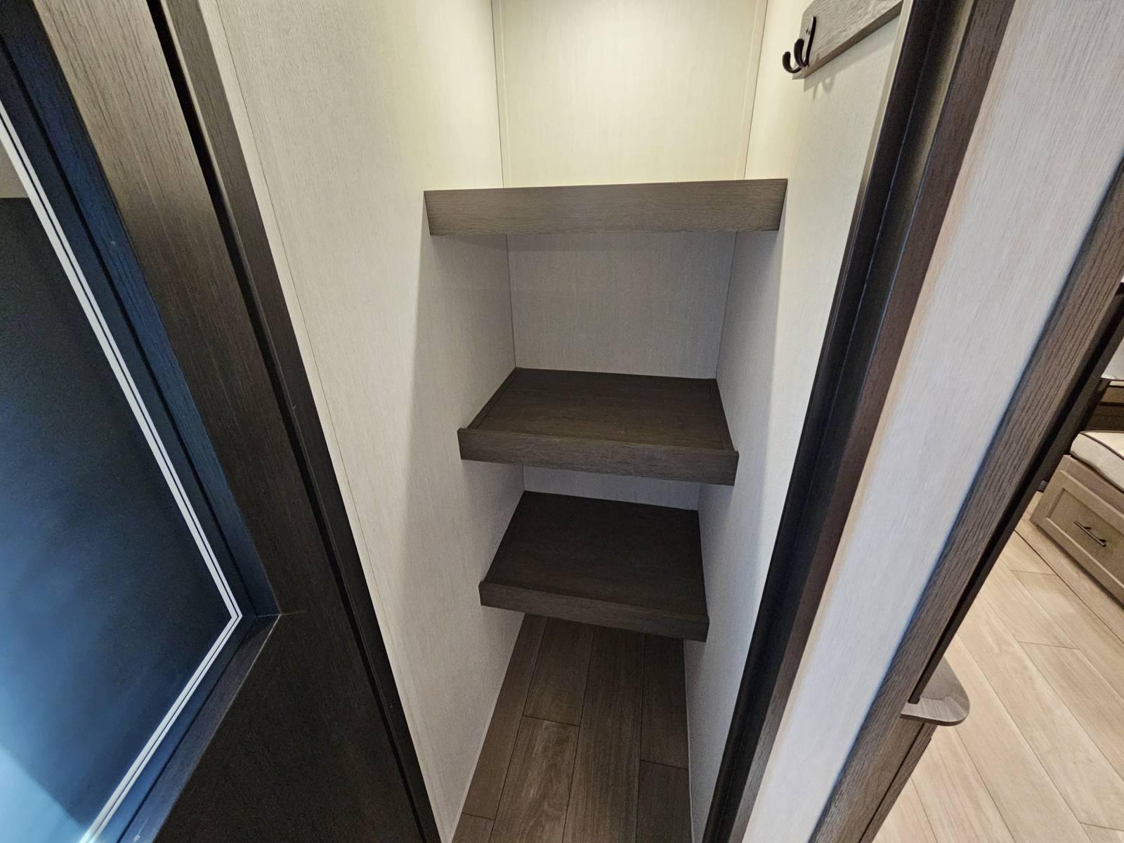 2026 Forest River 2026 Forest River Cherokee Alpha Wolf - thumbnail 12