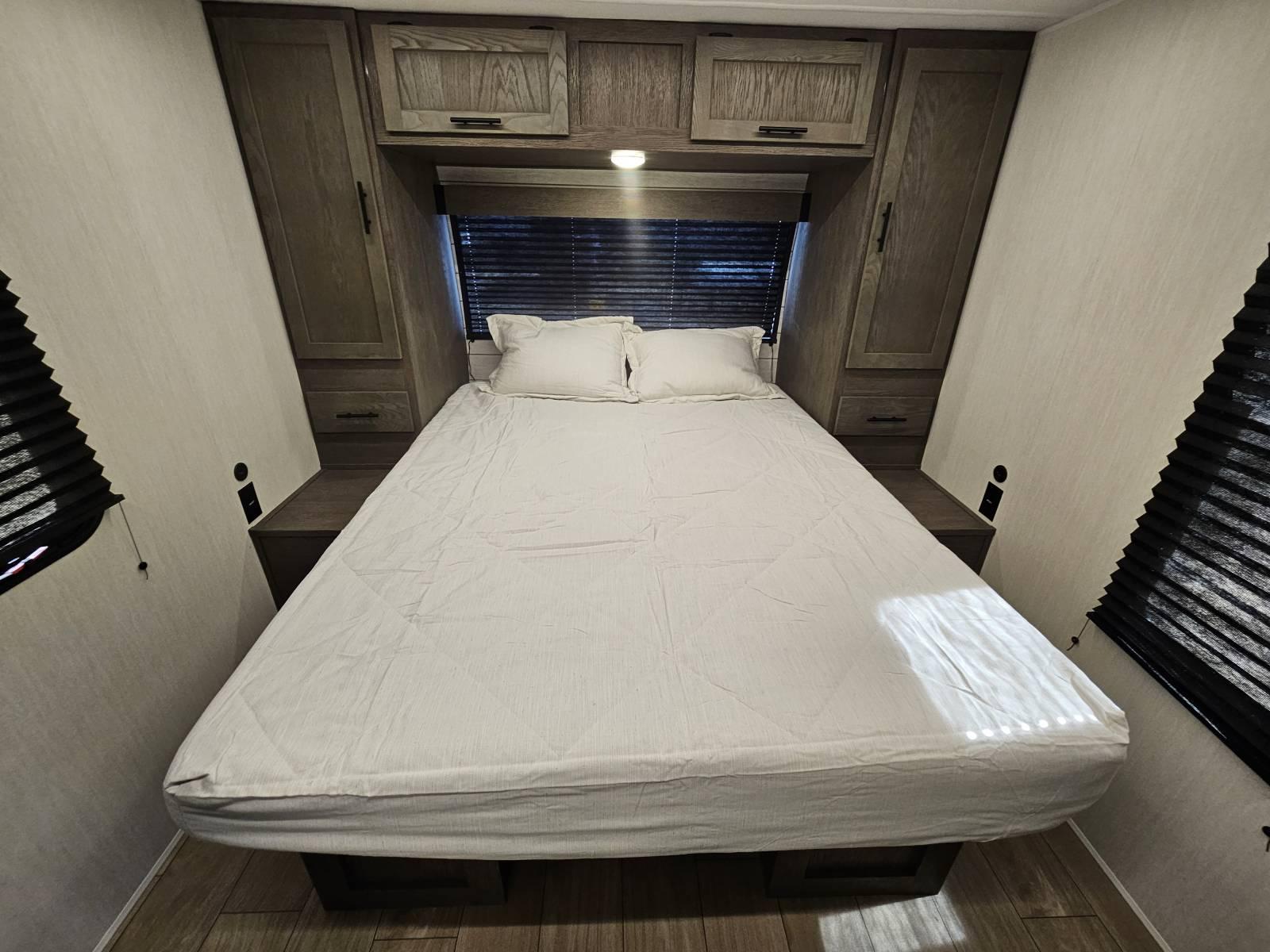 2026 Forest River 2026 Forest River Cherokee Alpha Wolf - thumbnail 14