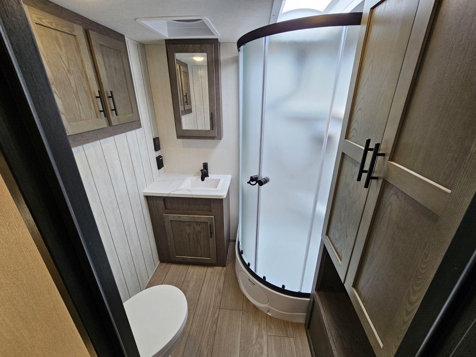 2026 Forest River 2026 Forest River Cherokee Alpha Wolf - thumbnail 15