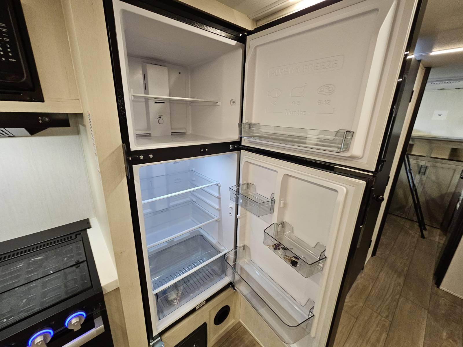 2026 Forest River 2026 Forest River Cherokee Alpha Wolf - thumbnail 11