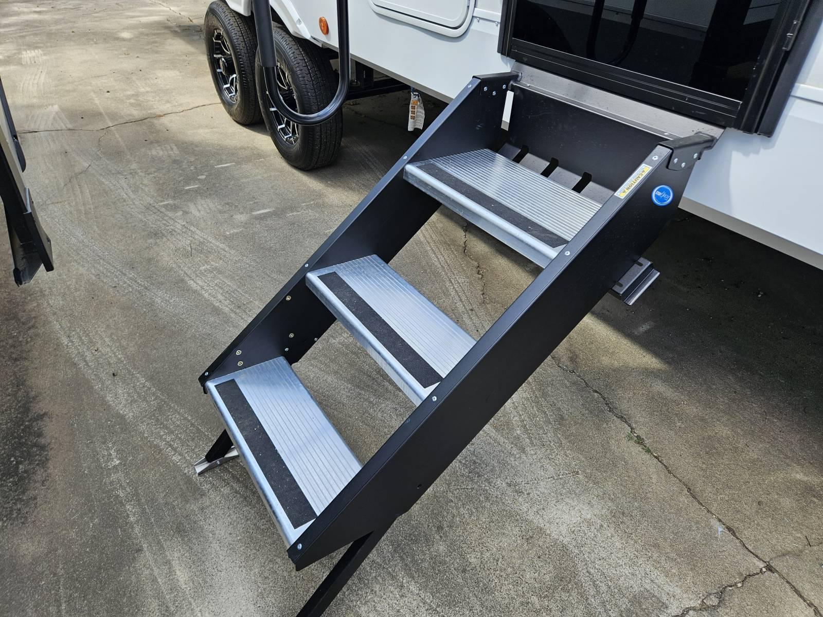 2026 Forest River 2026 Forest River Cherokee Alpha Wolf - thumbnail 25