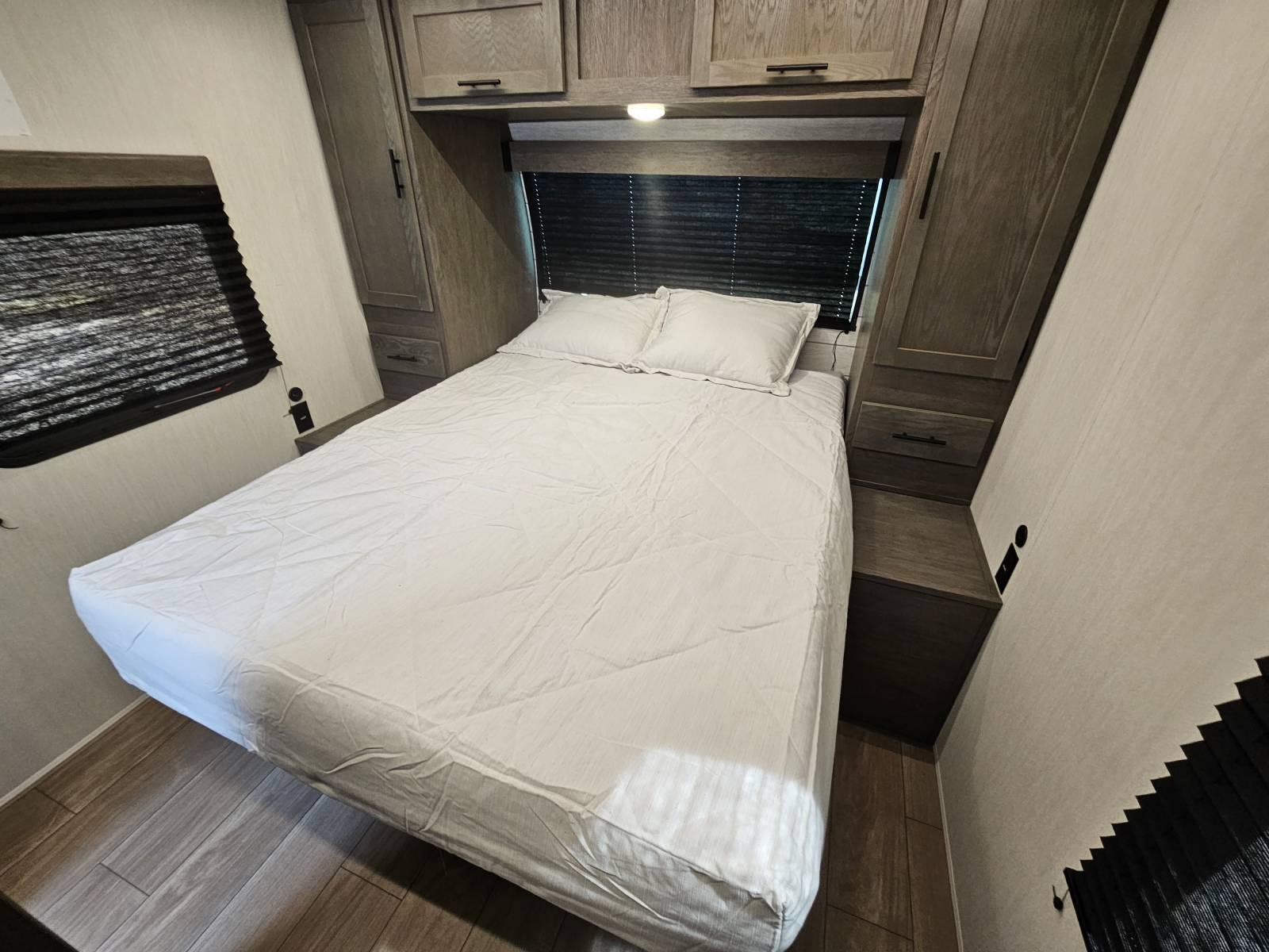 2026 Forest River 2026 Forest River Cherokee Alpha Wolf - thumbnail 16