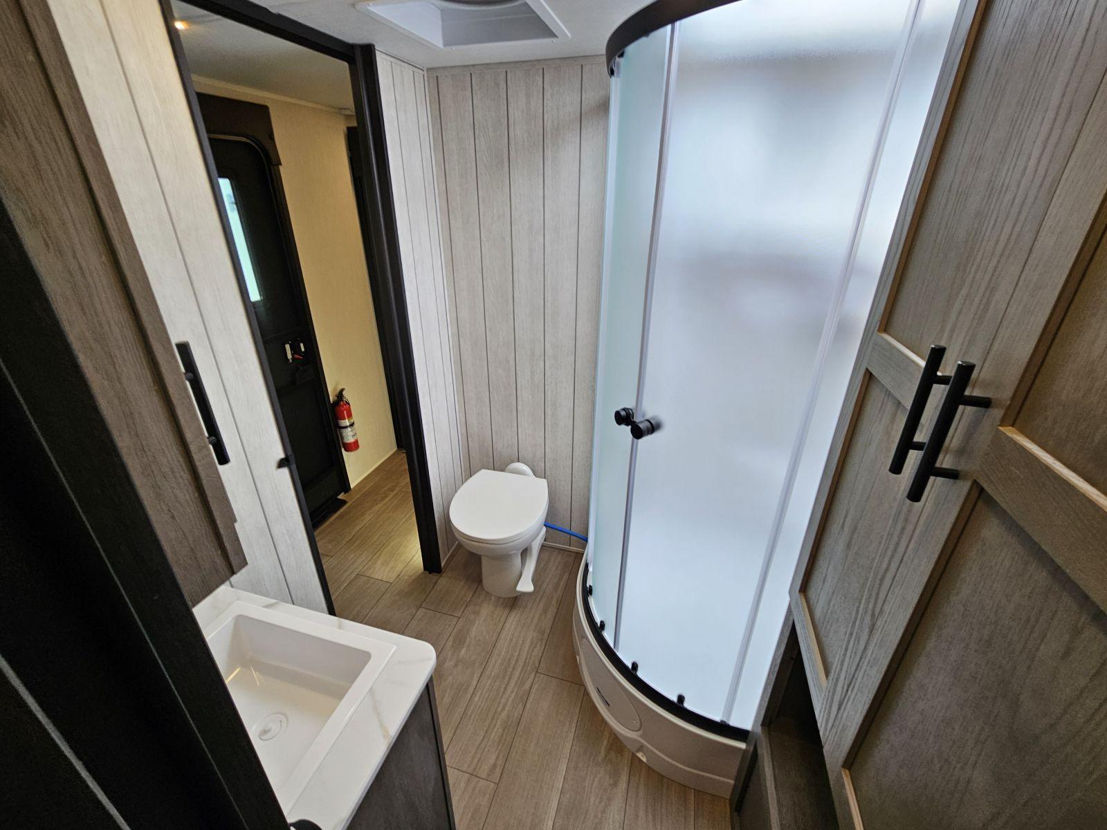 2026 Forest River 2026 Forest River Cherokee Alpha Wolf - thumbnail 18