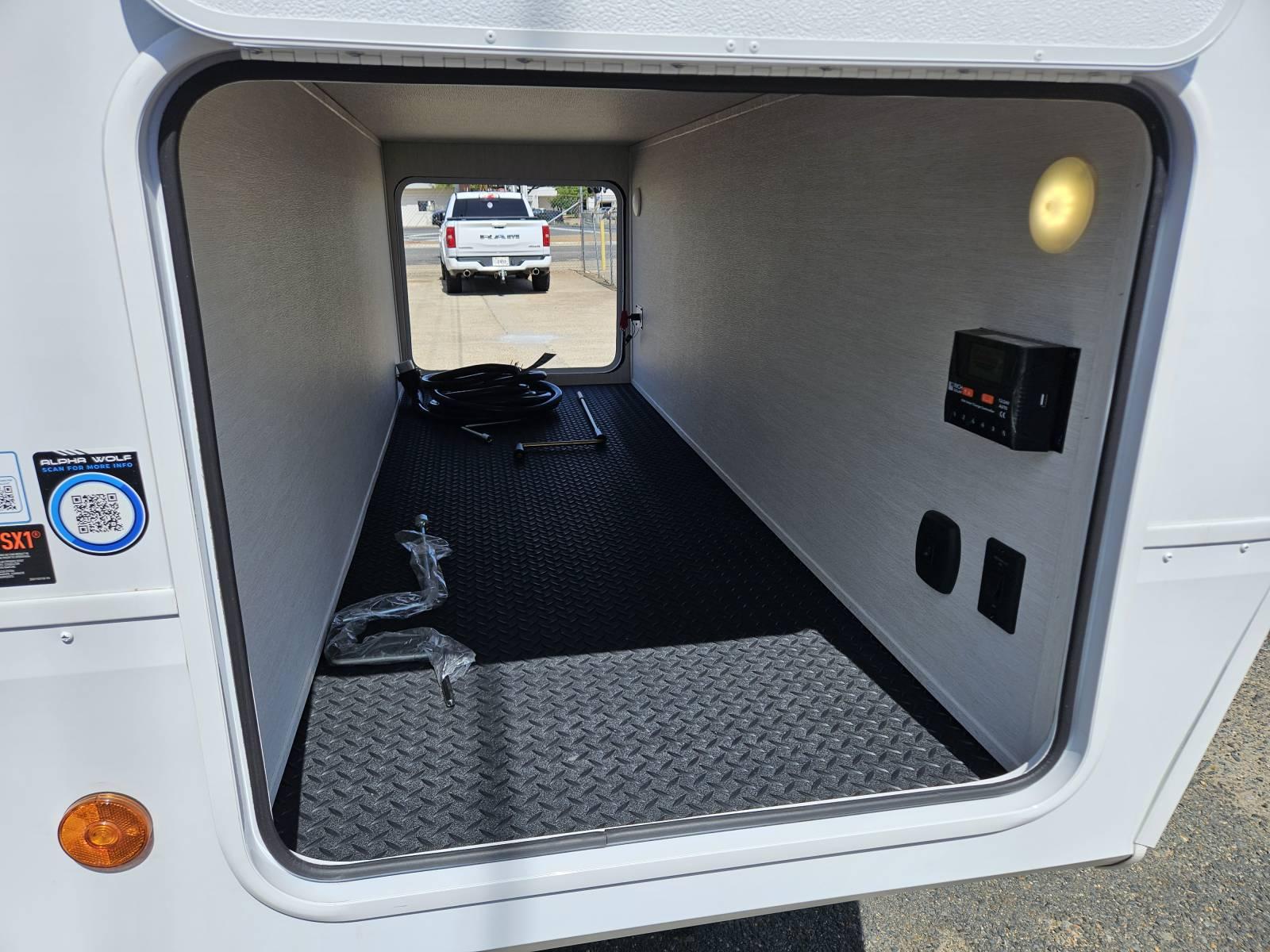 2026 Forest River 2026 Forest River Cherokee Alpha Wolf - thumbnail 22