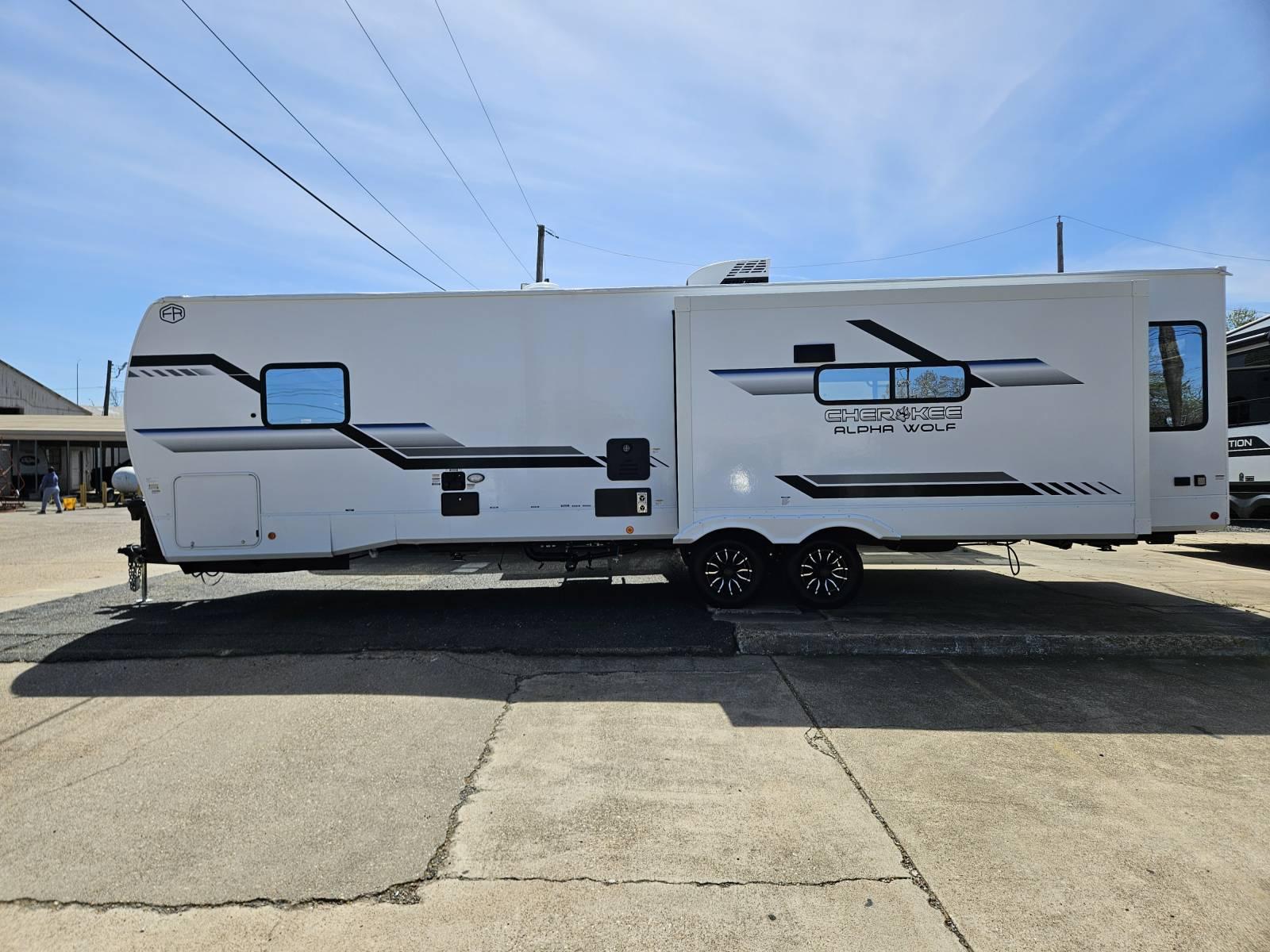2026 Forest River 2026 Forest River Cherokee Alpha Wolf - thumbnail 28