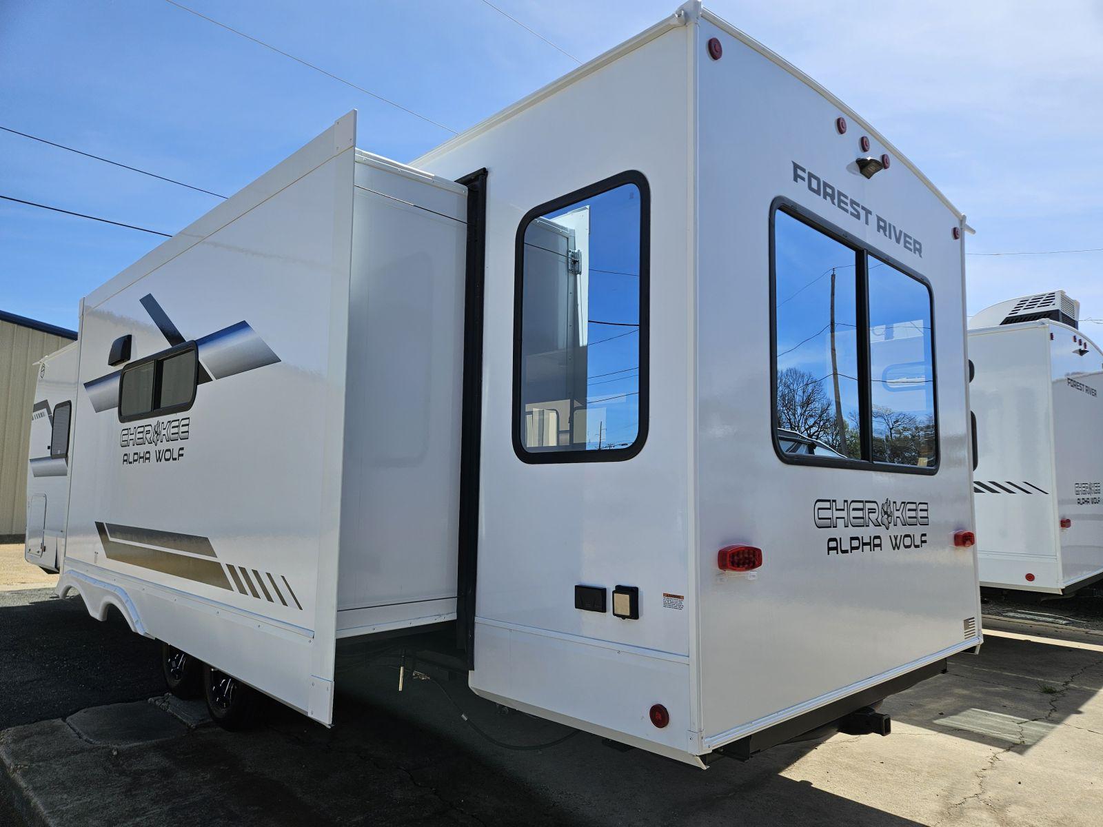 2026 Forest River 2026 Forest River Cherokee Alpha Wolf - thumbnail 29