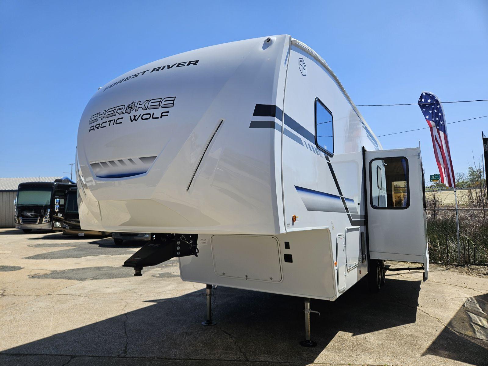 2026 Forest River 2026 Forest River Cherokee Arctic Wolf - thumbnail 3