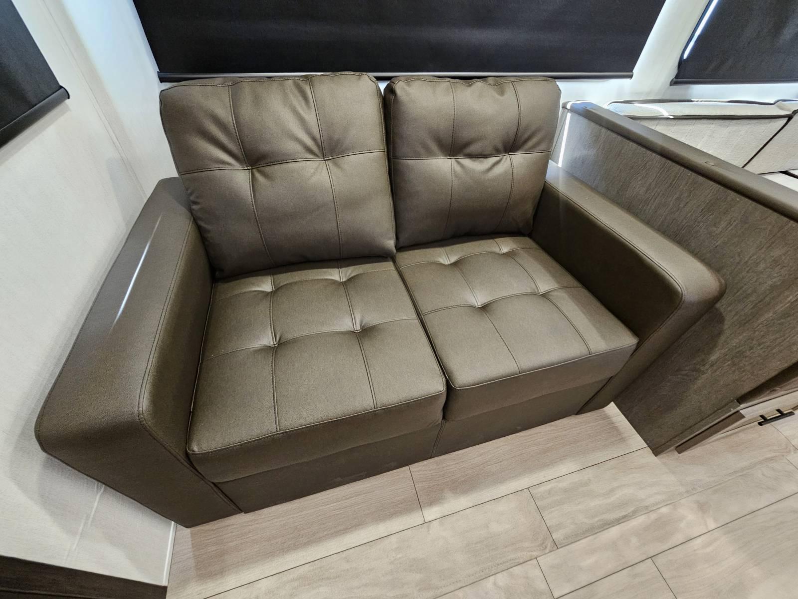 2026 Forest River 2026 Forest River Cherokee Arctic Wolf - thumbnail 6