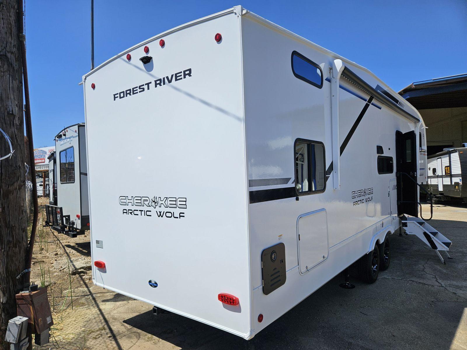 2026 Forest River 2026 Forest River Cherokee Arctic Wolf - thumbnail 35