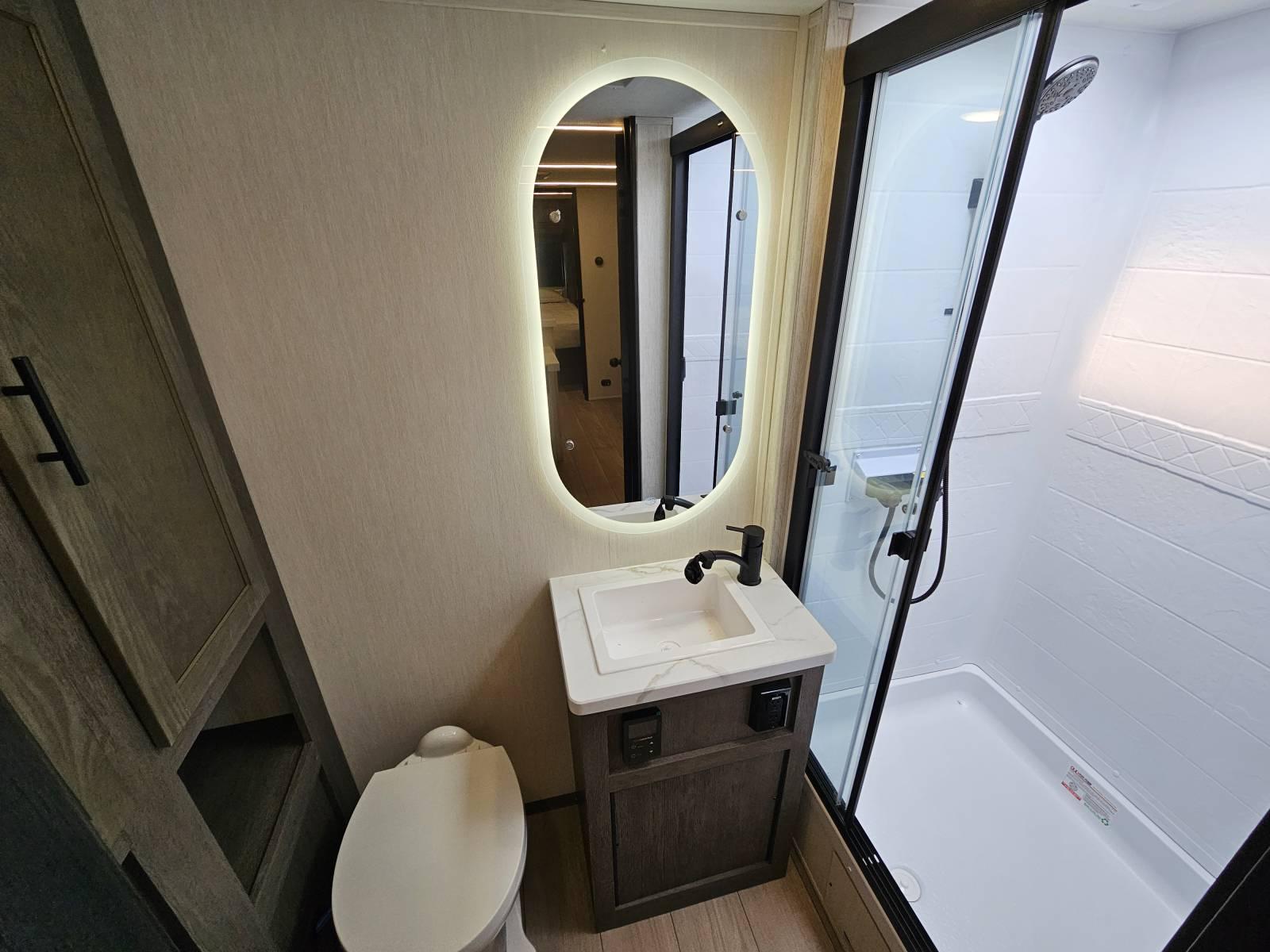 2026 Forest River 2026 Forest River Cherokee Alpha Wolf - thumbnail 14