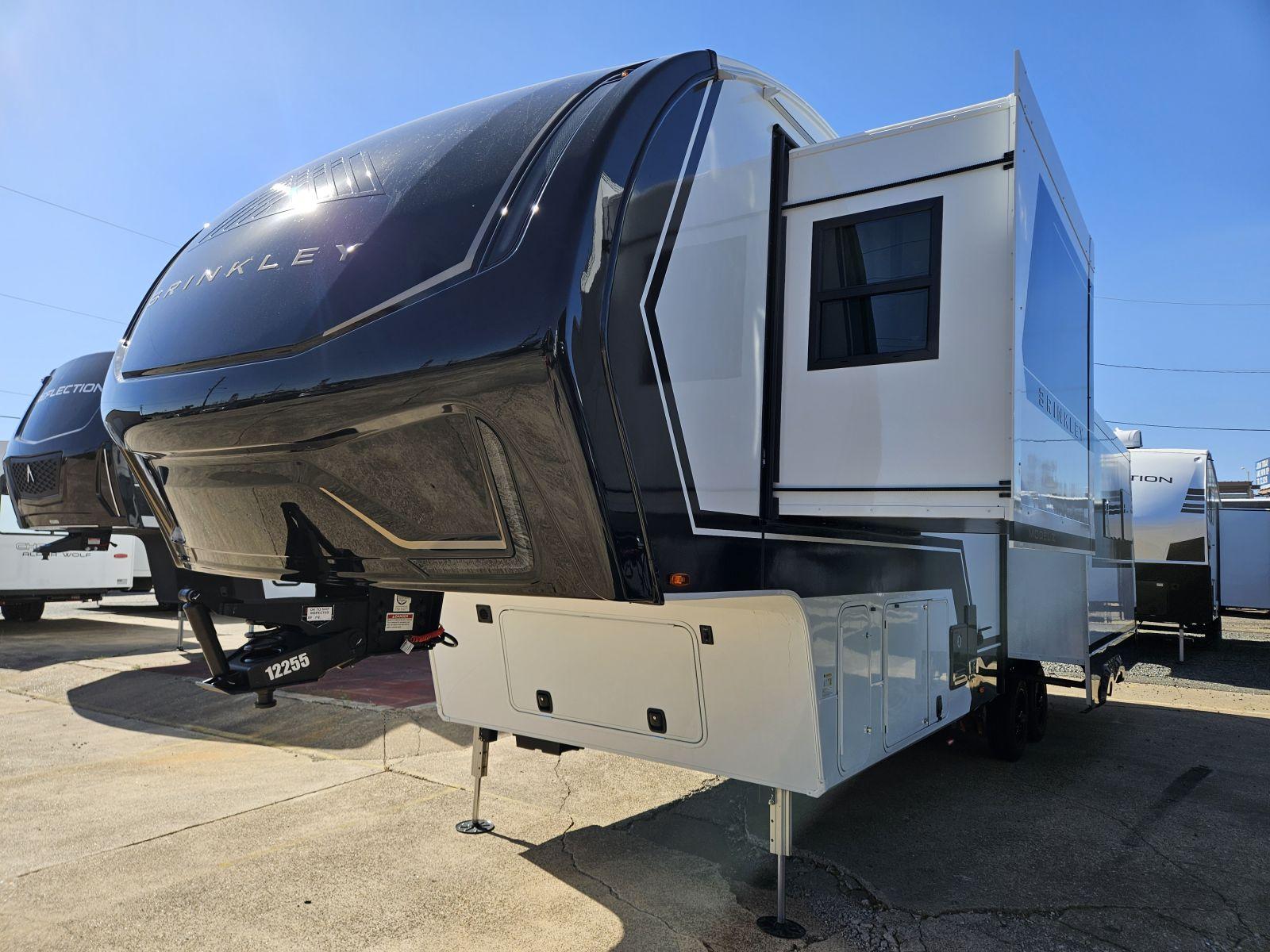 2026 Brinkley 2026 Brinkley Model Z - thumbnail 3