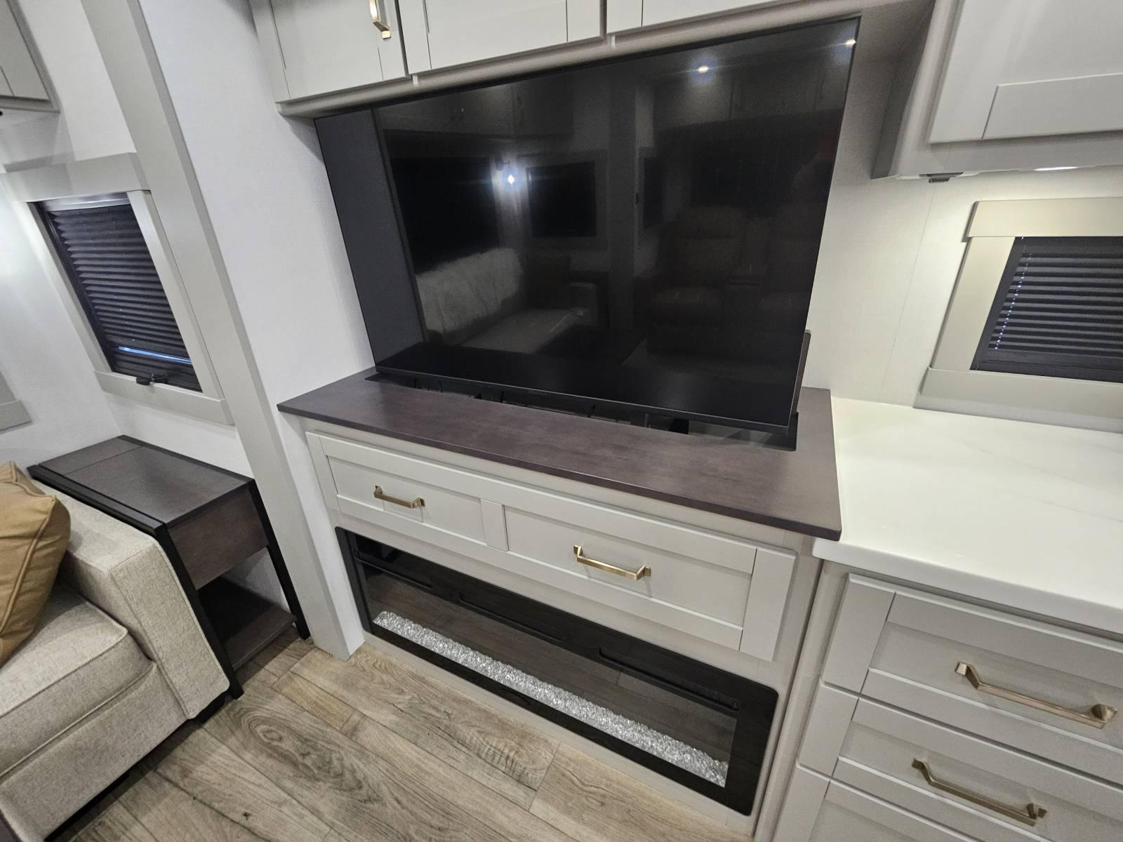 2026 Brinkley 2026 Brinkley Model Z - thumbnail 8