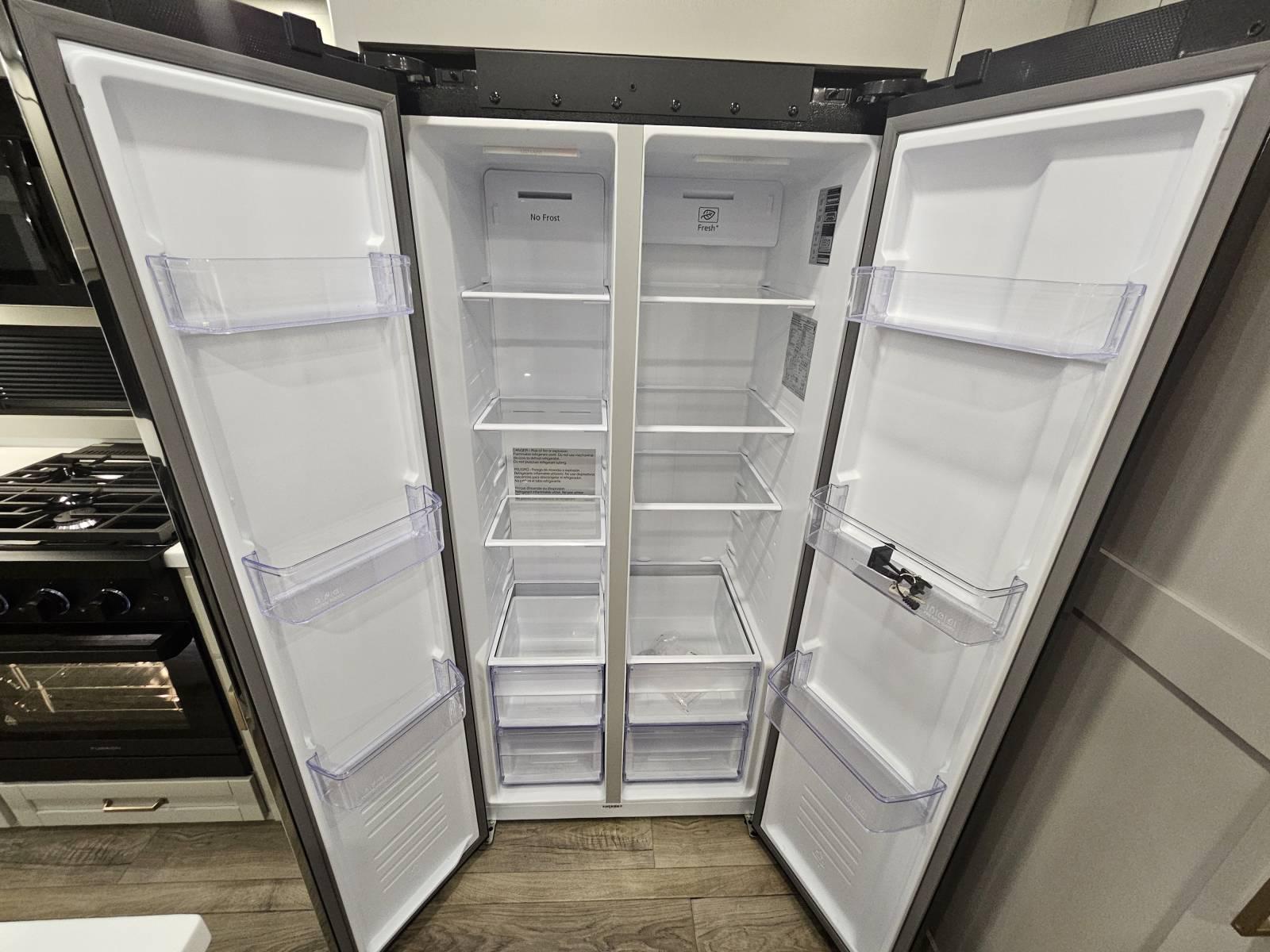 2026 Brinkley 2026 Brinkley Model Z - thumbnail 12