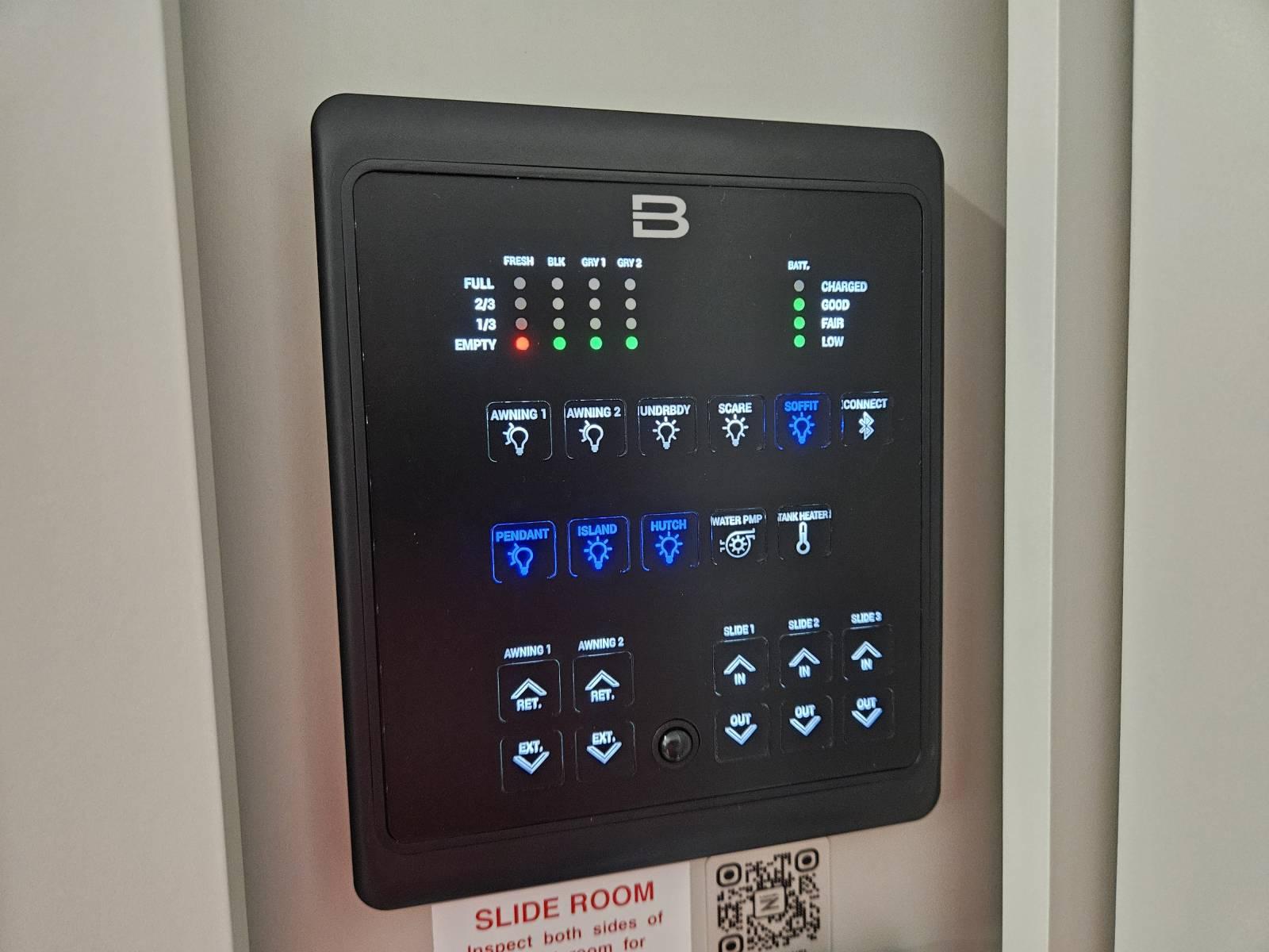 2026 Brinkley 2026 Brinkley Model Z - thumbnail 22