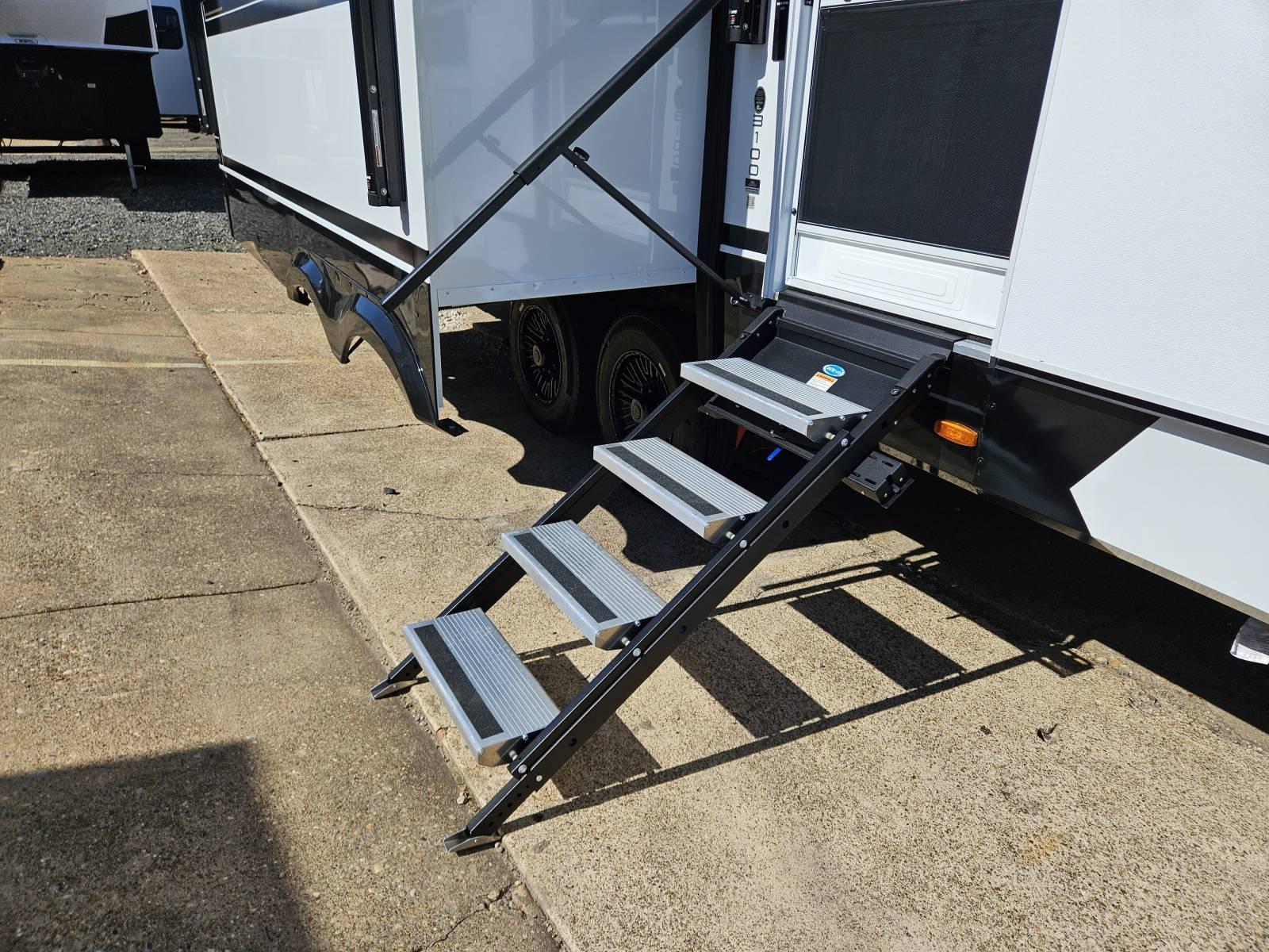 2026 Brinkley 2026 Brinkley Model Z - thumbnail 24