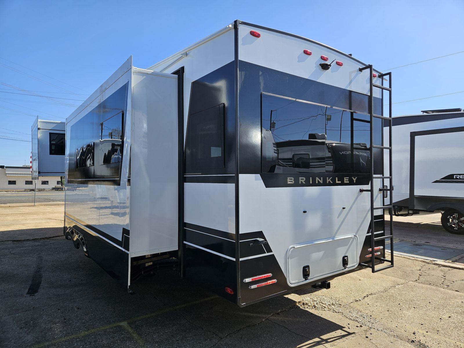 2026 Brinkley 2026 Brinkley Model Z - thumbnail 32