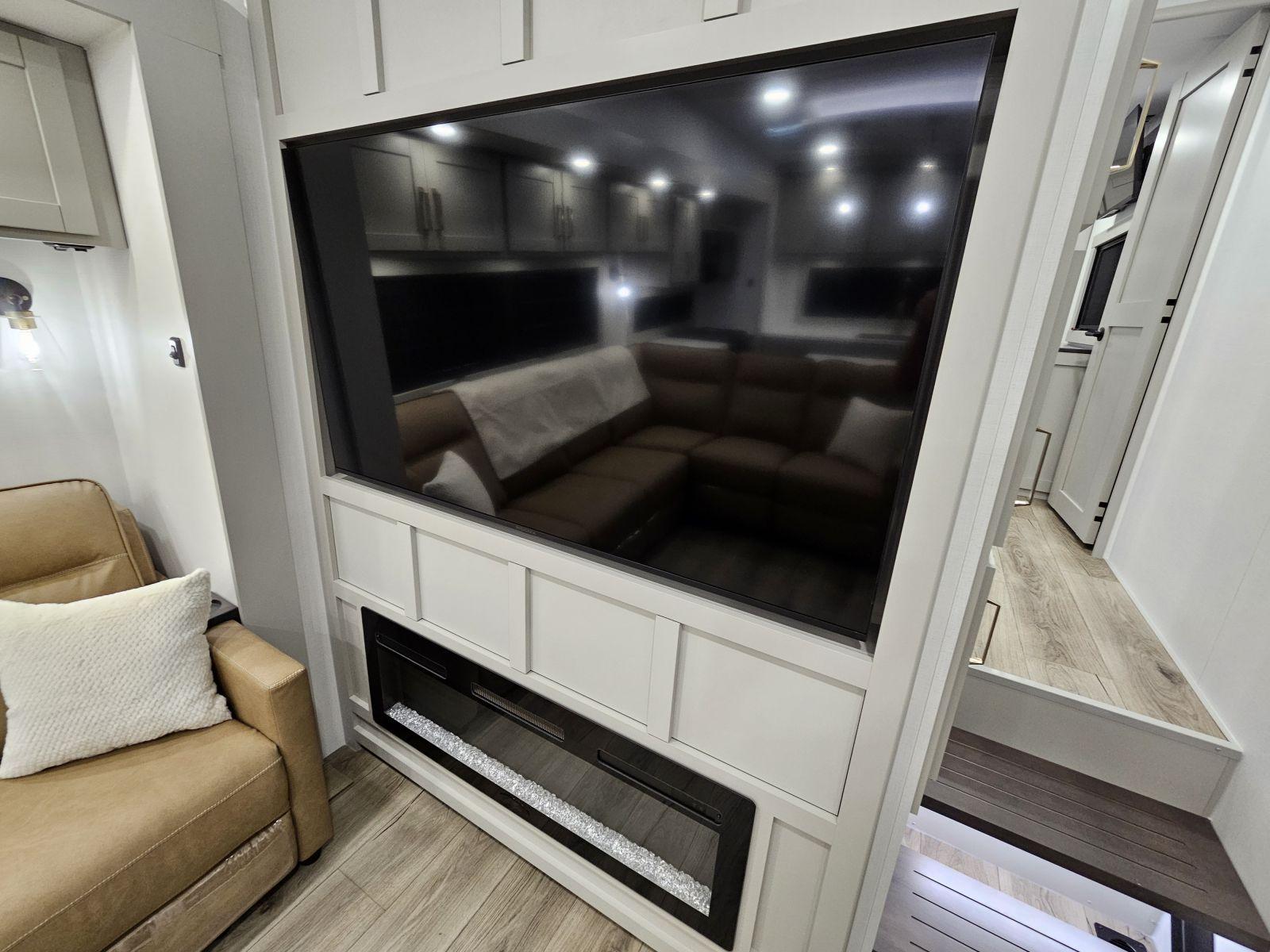 2026 Brinkley 2026 Brinkley Model Z - thumbnail 7