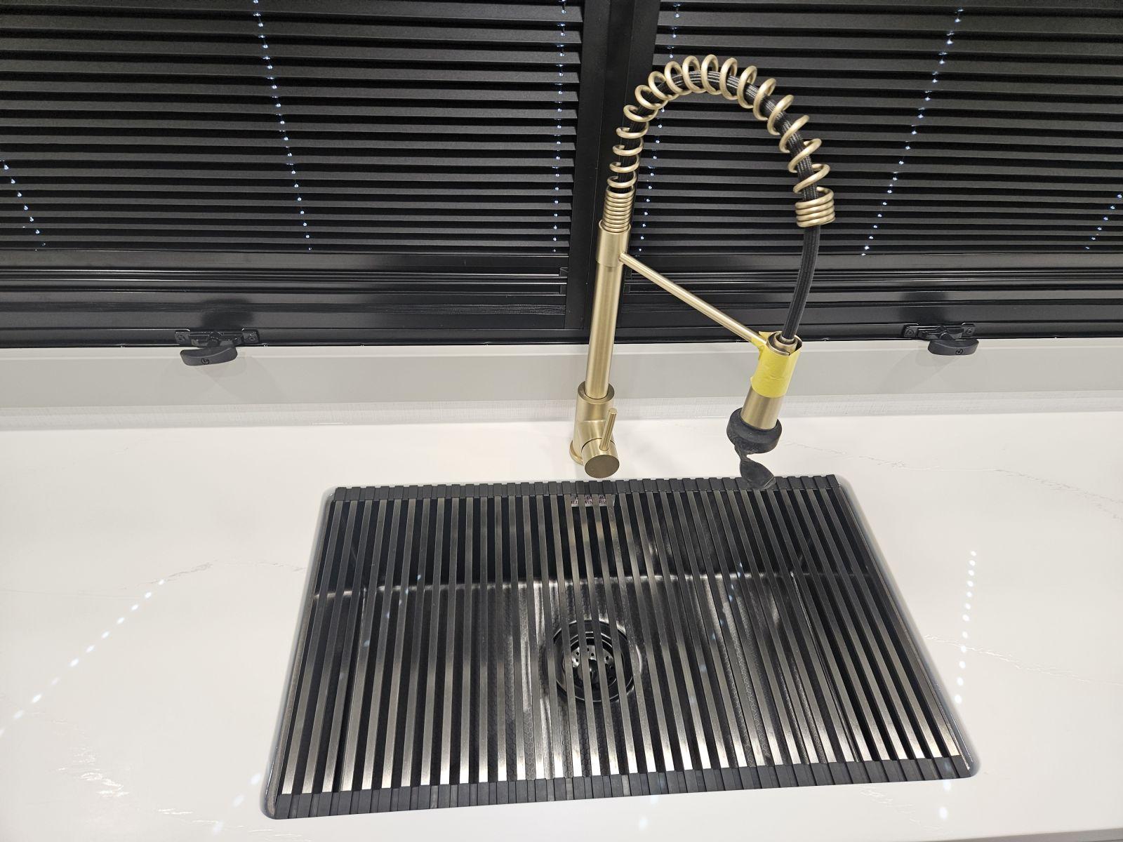 2026 Brinkley 2026 Brinkley Model Z - thumbnail 10