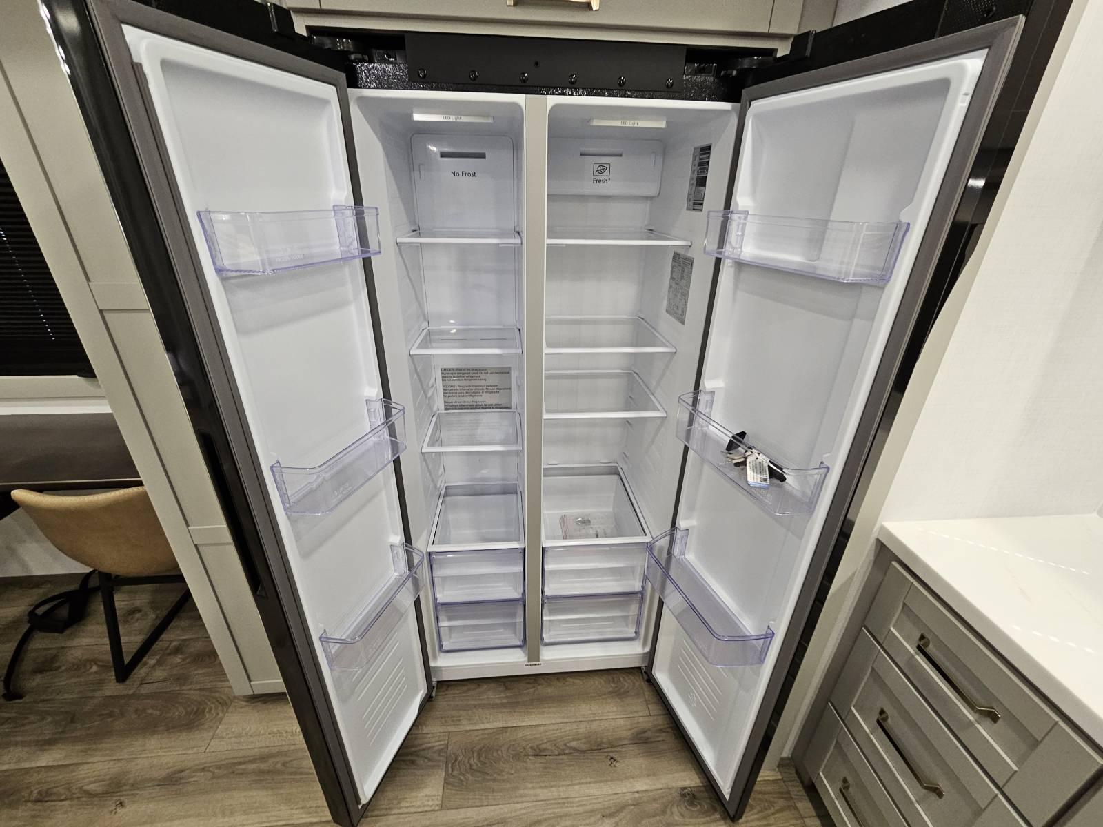 2026 Brinkley 2026 Brinkley Model Z - thumbnail 11