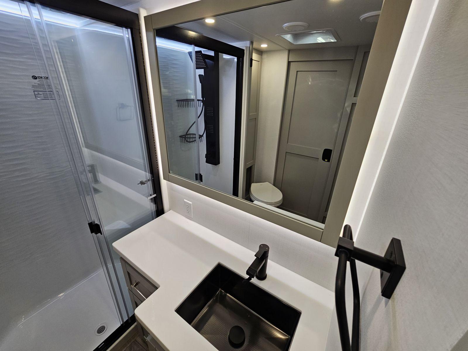 2026 Brinkley 2026 Brinkley Model Z - thumbnail 23