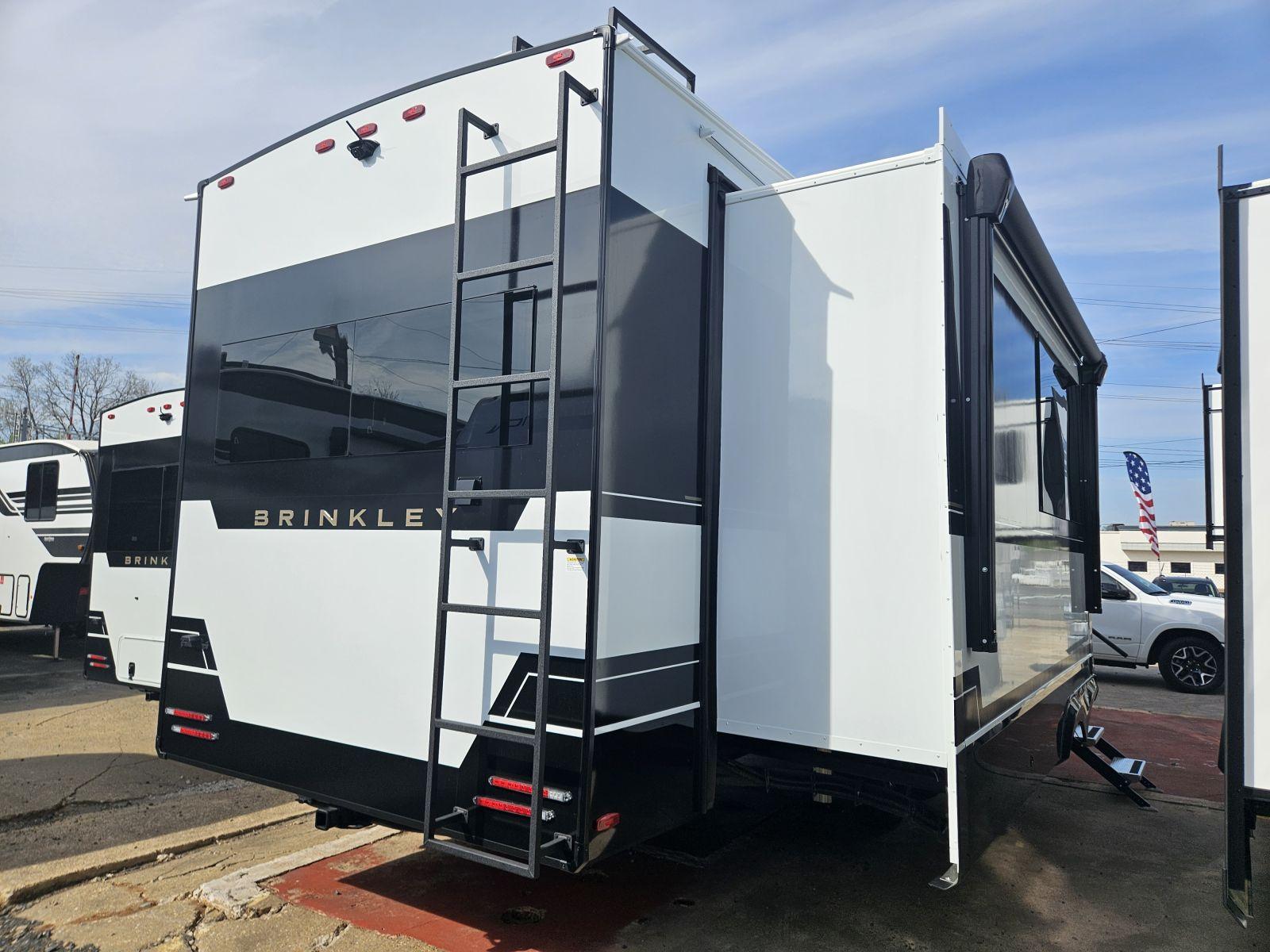 2026 Brinkley 2026 Brinkley Model Z - thumbnail 36