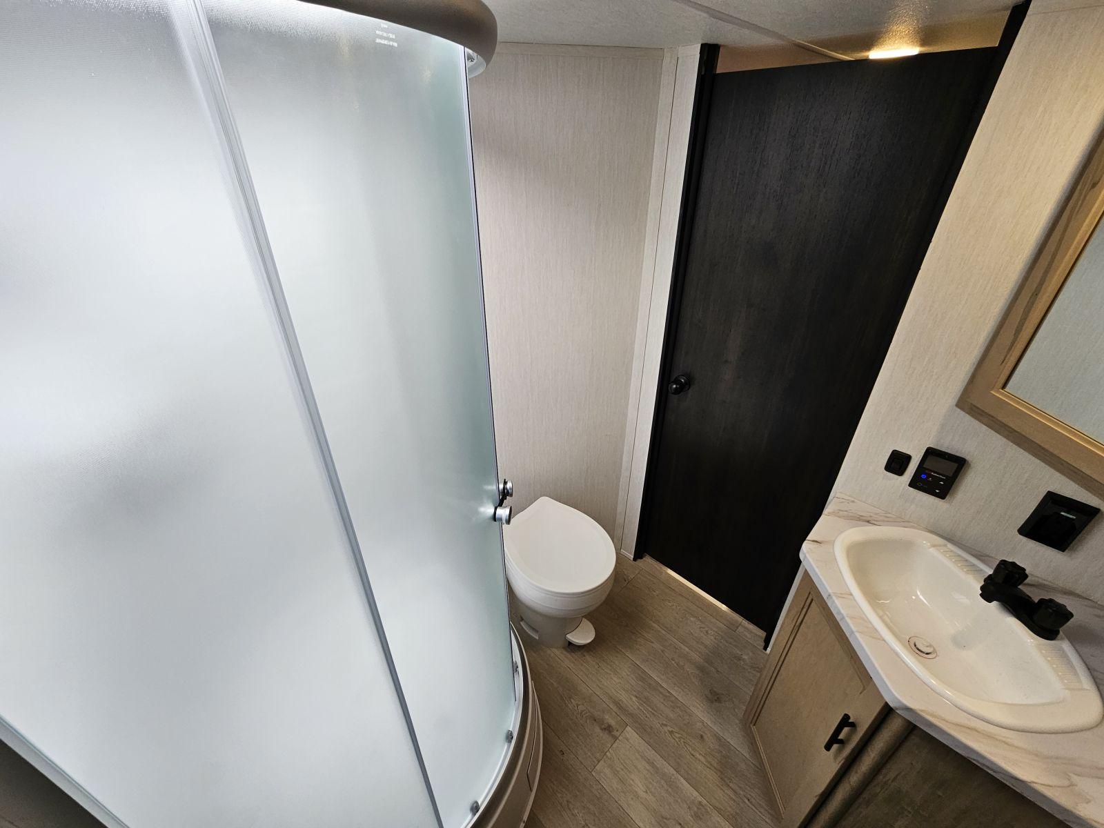 2026 Forest River 2026 Forest River Cherokee Grey Wolf - thumbnail 18