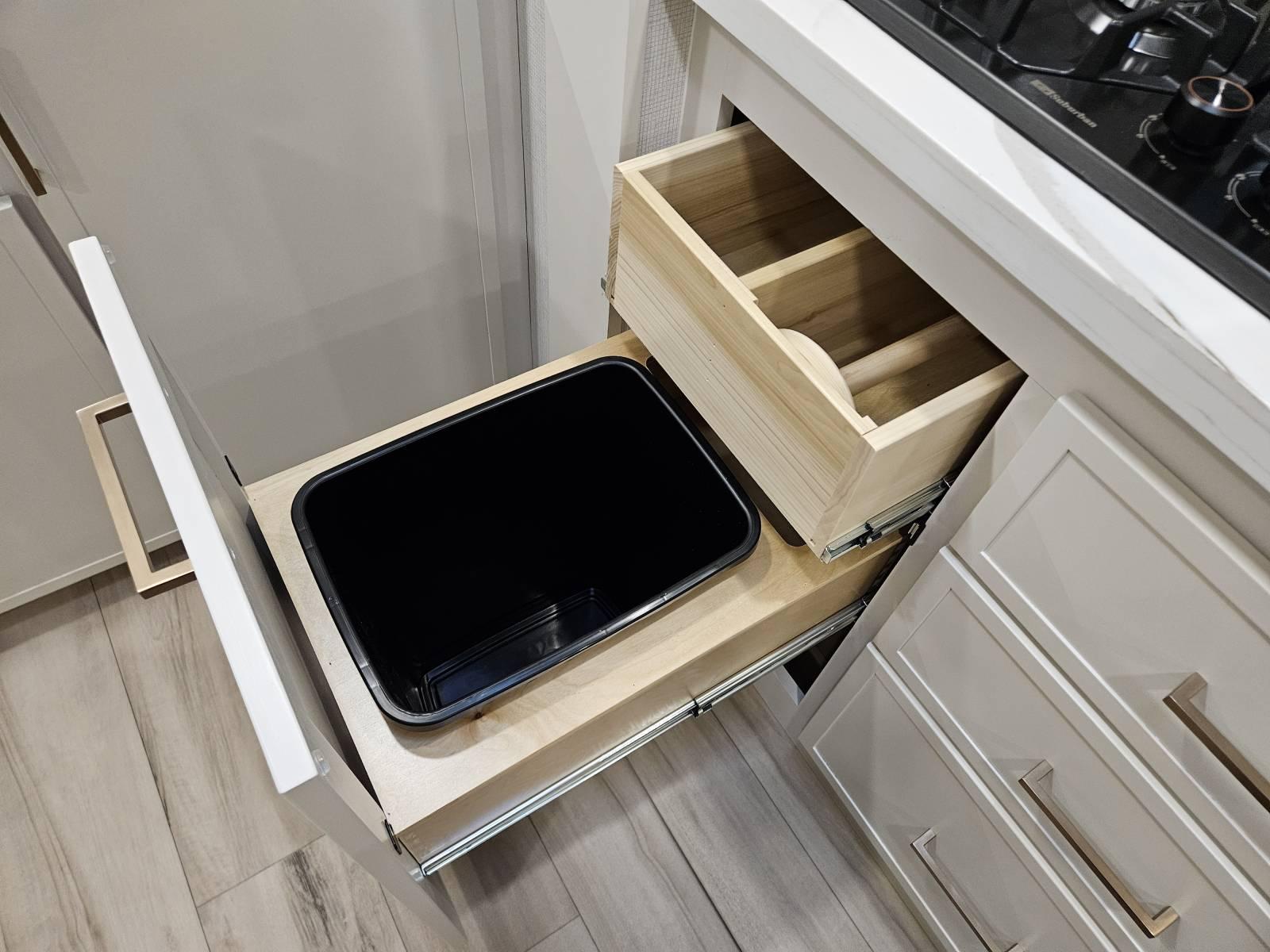 2026 Brinkley 2026 Brinkley Model I - thumbnail 13