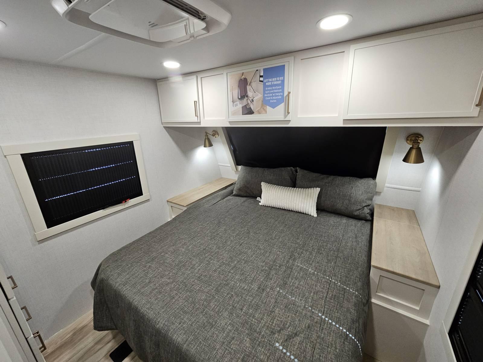 2026 Brinkley 2026 Brinkley Model I - thumbnail 17