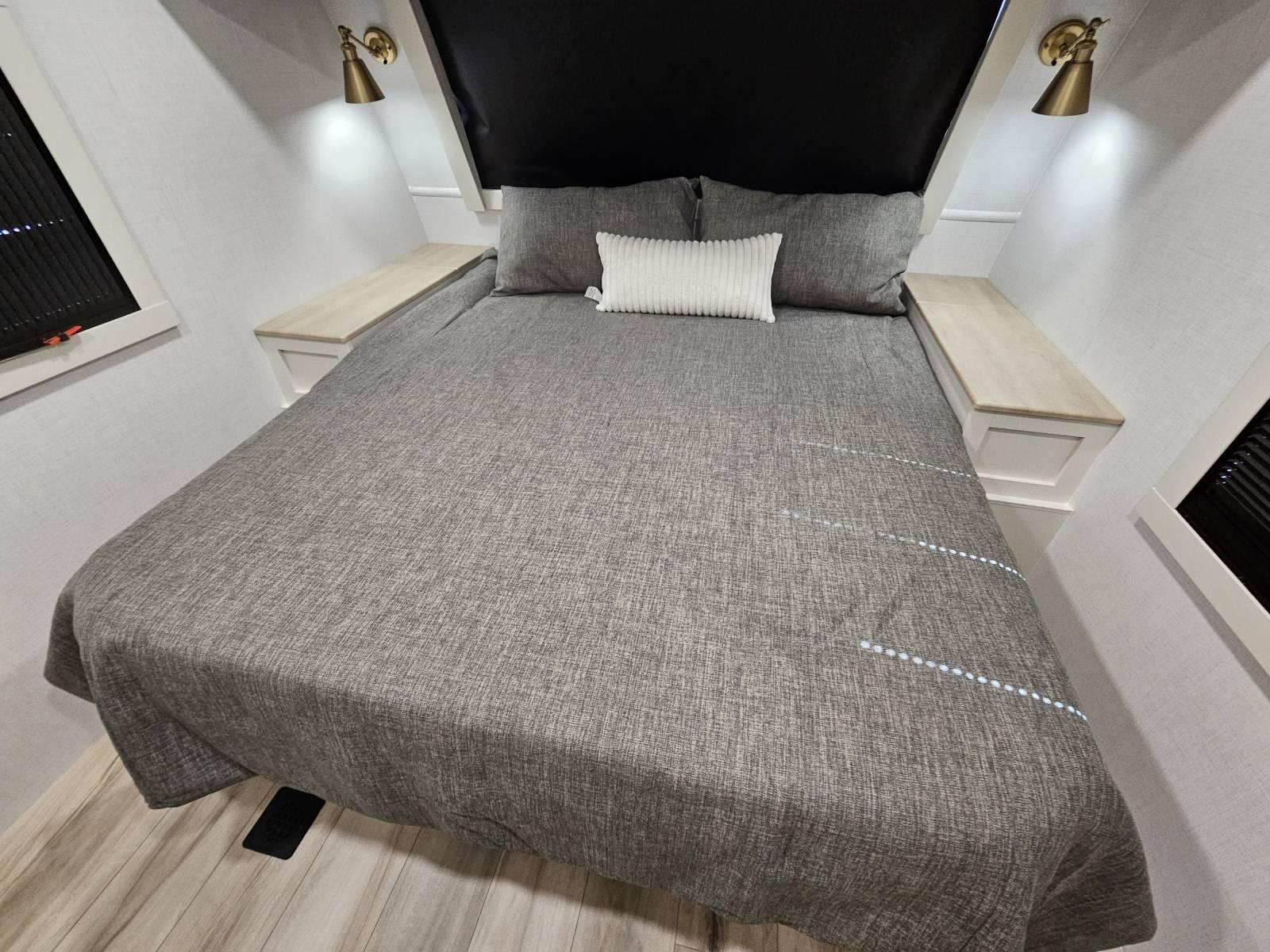 2026 Brinkley 2026 Brinkley Model I - thumbnail 18