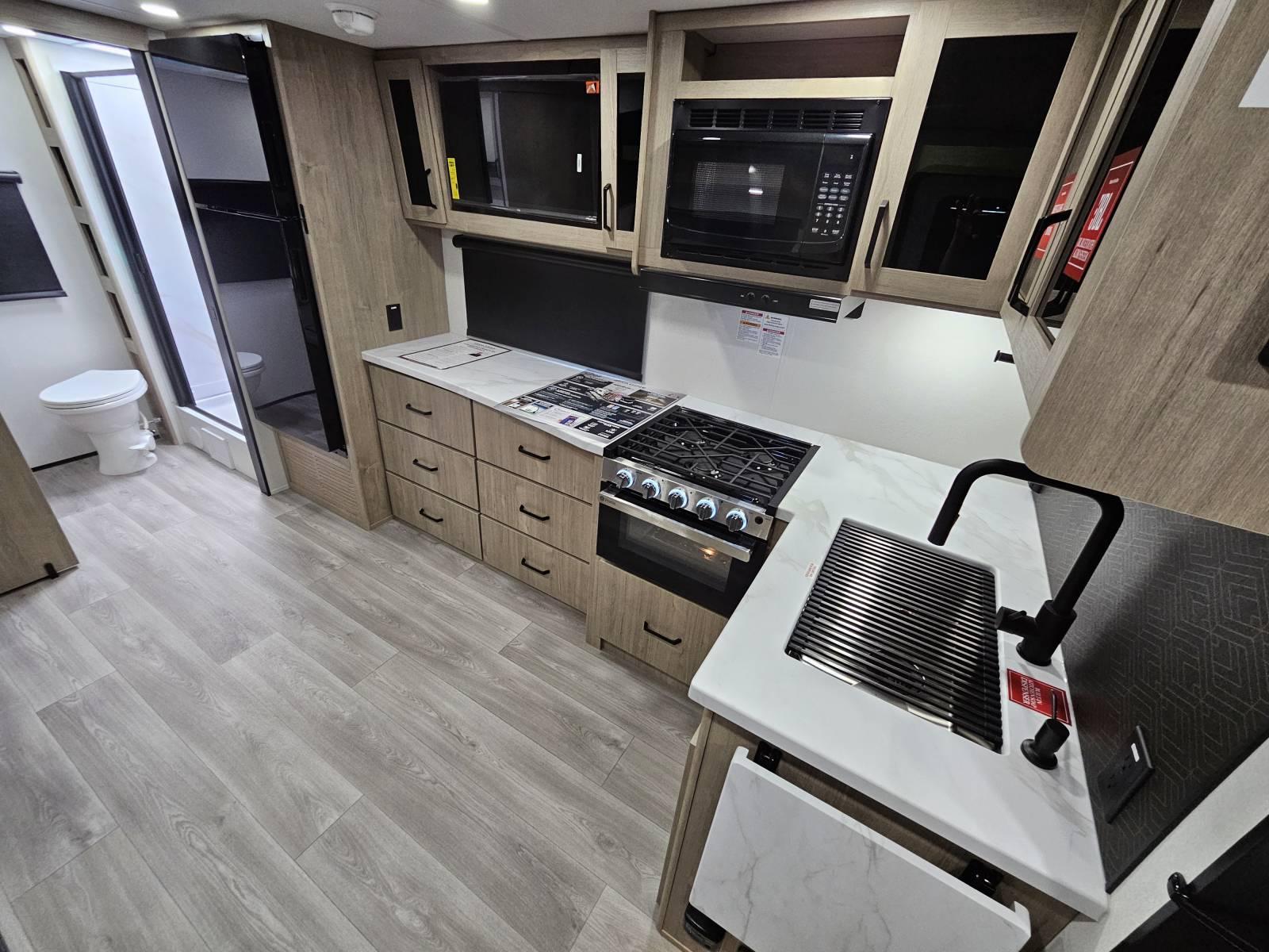 2026 Grand Design 2026 Grand Design Imagine XLS - thumbnail 8