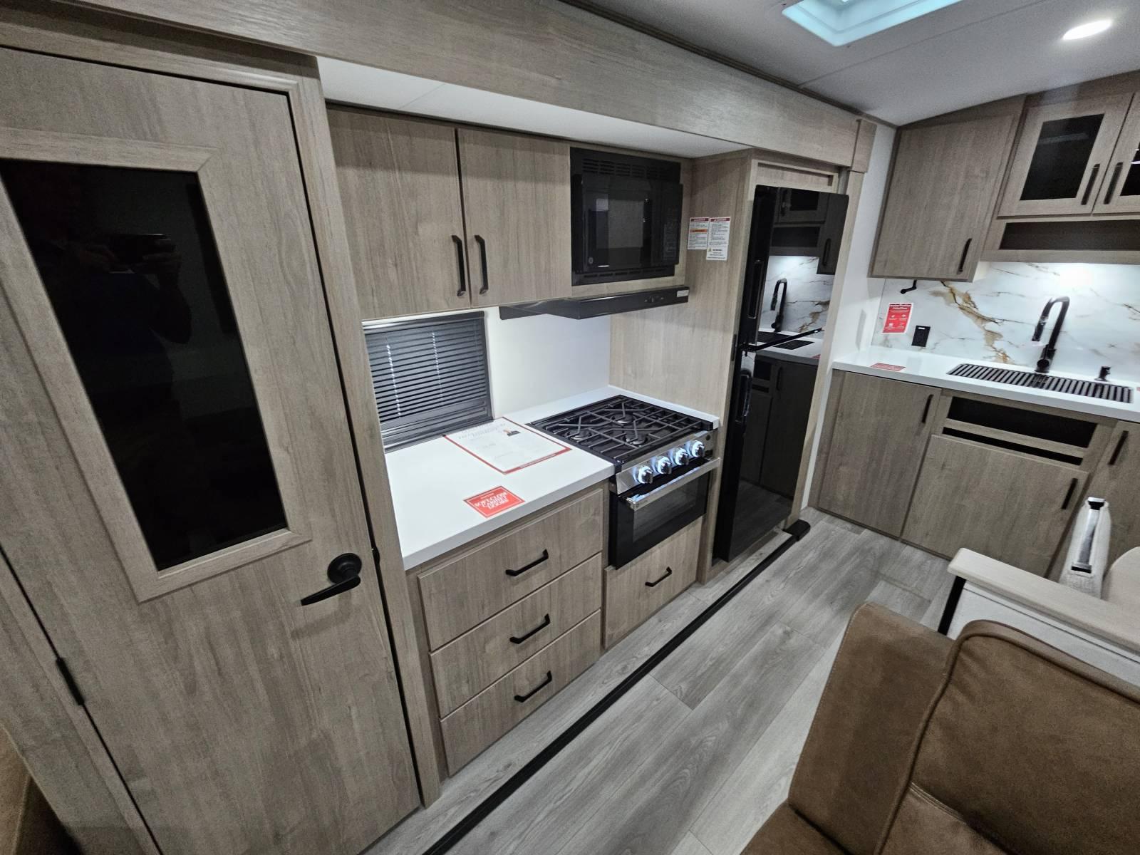 2026 Grand Design 2026 Grand Design Imagine - thumbnail 11