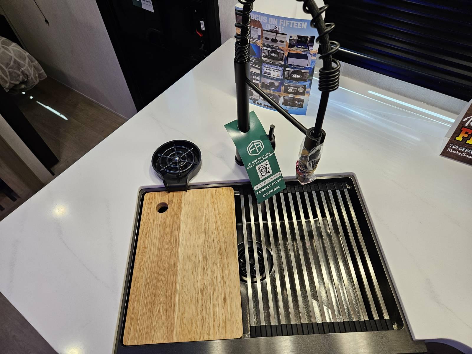 2026 Forest River 2026 Forest River Cherokee Grey Wolf Black Label - thumbnail 10