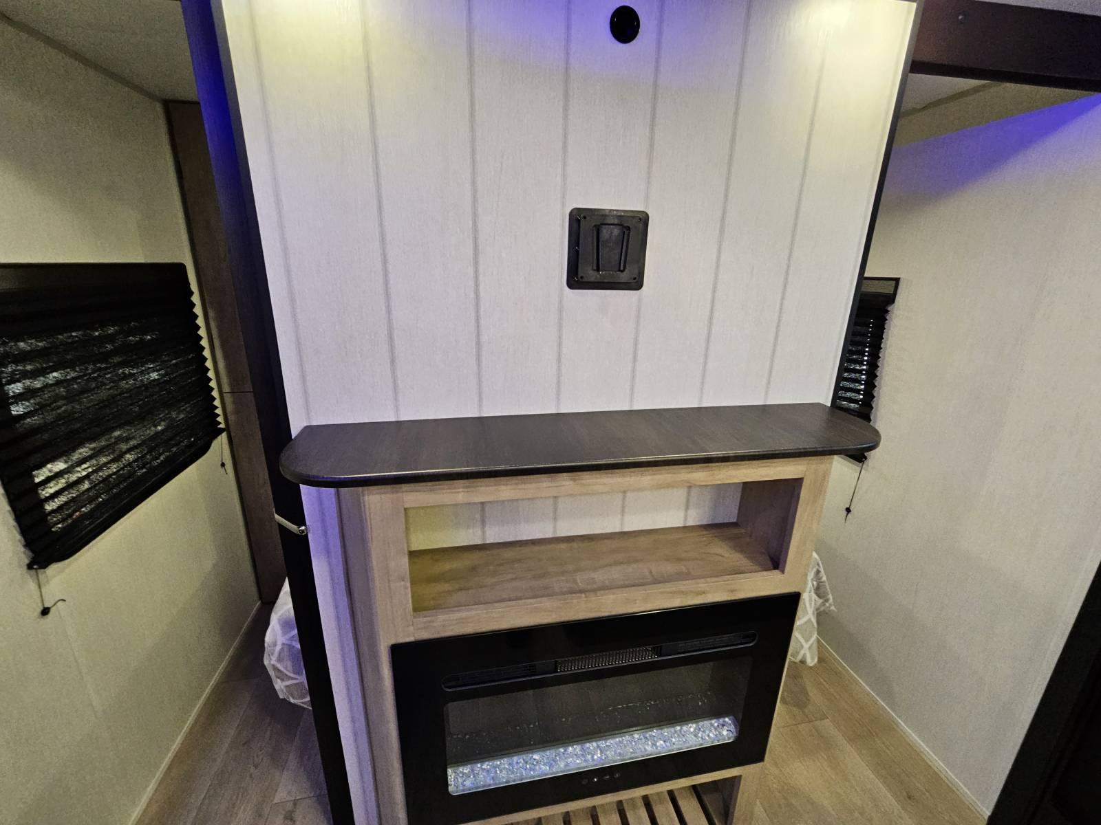 2026 Forest River 2026 Forest River Cherokee Grey Wolf - thumbnail 7