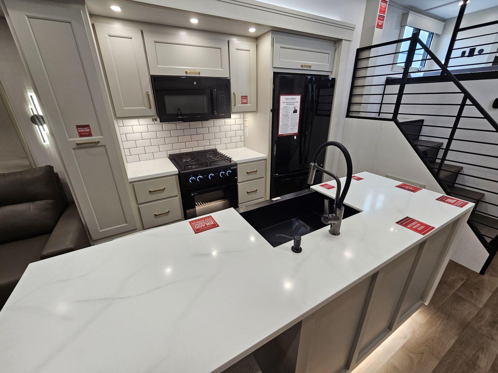 2026 Grand Design 2026 Grand Design Foundation - thumbnail 9