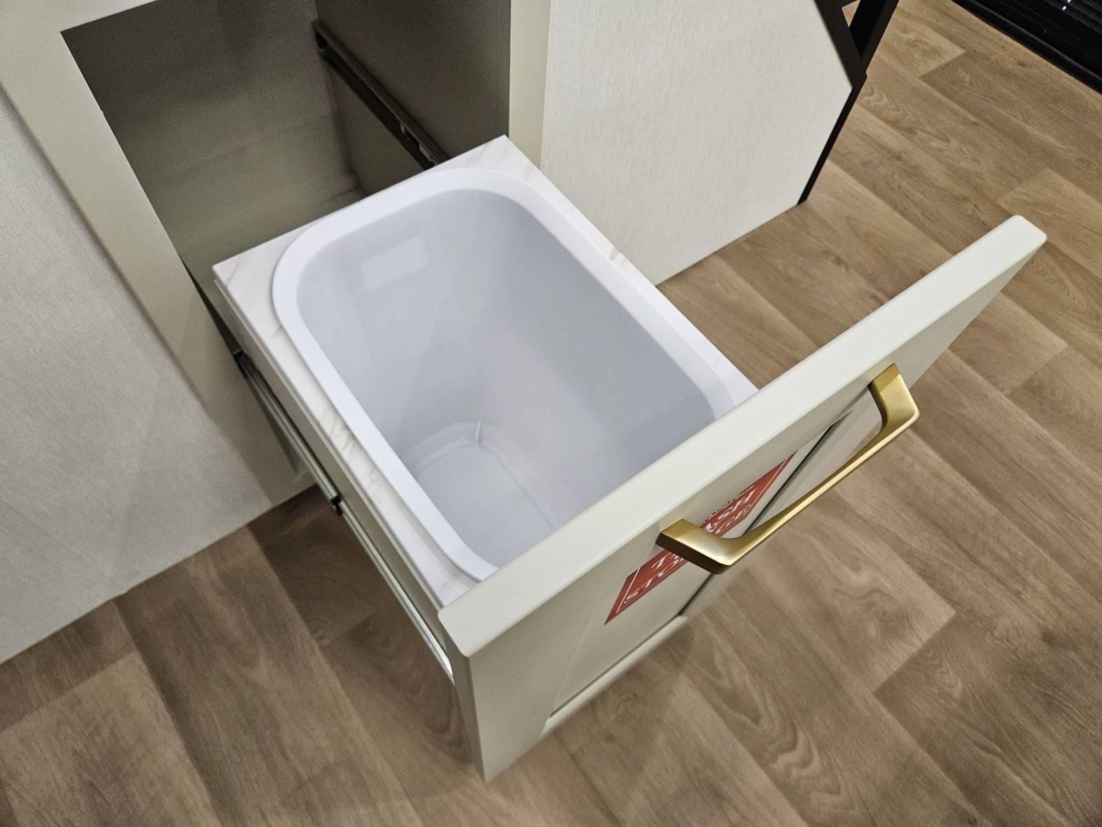 2026 Grand Design 2026 Grand Design Foundation - thumbnail 15